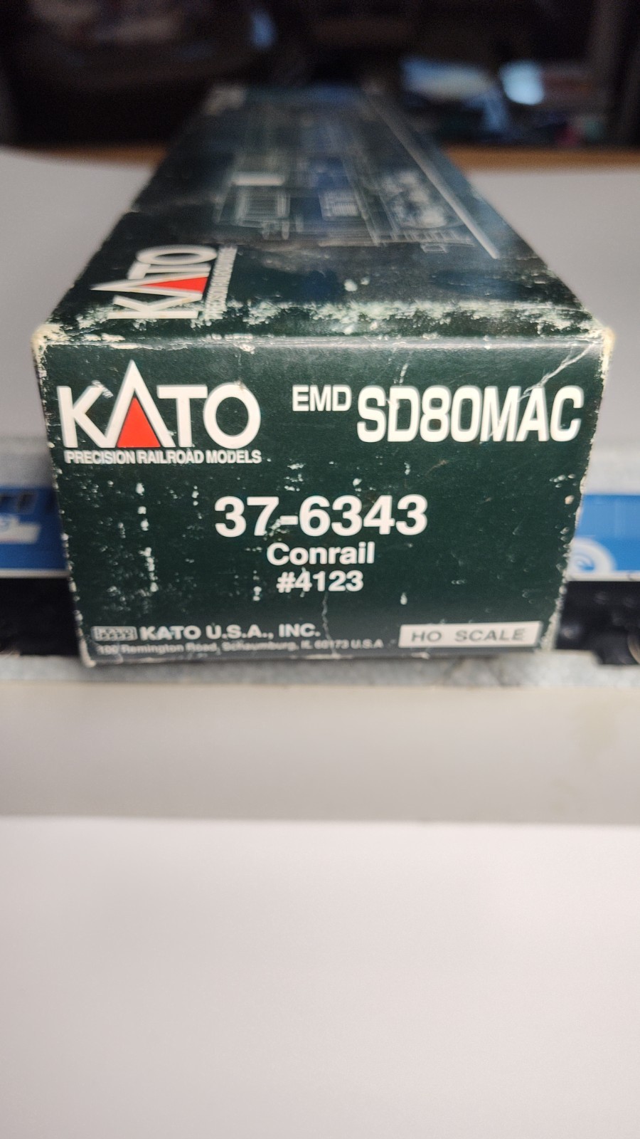 Kato 37-6343 HO Scale Conrail #4123 SD80MAC Diesel Locomotive DC