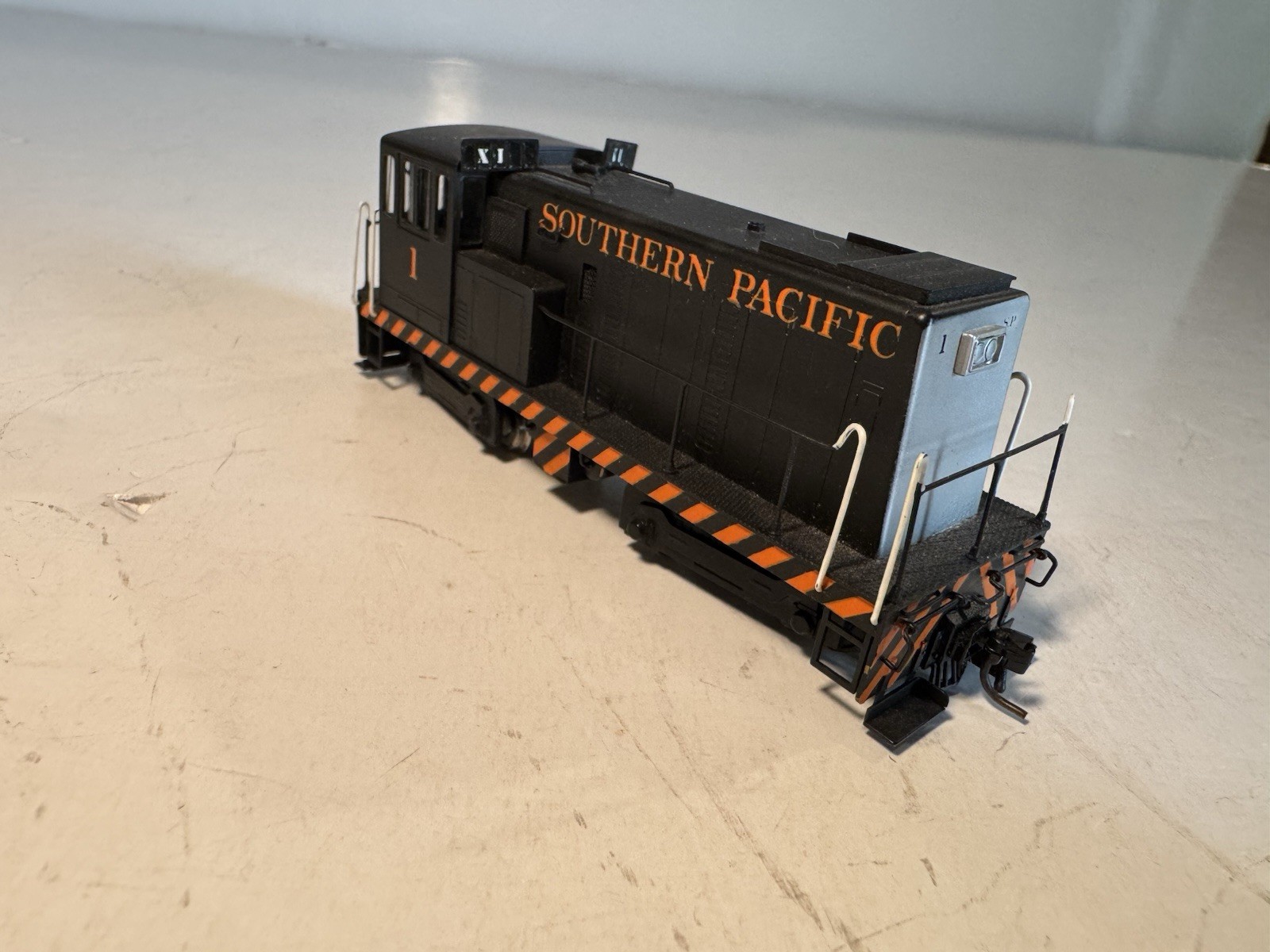 NWSL HOn3 Brass GE 50 Ton Diesel Switcher DF-700 Southern Pacific #1 RARE