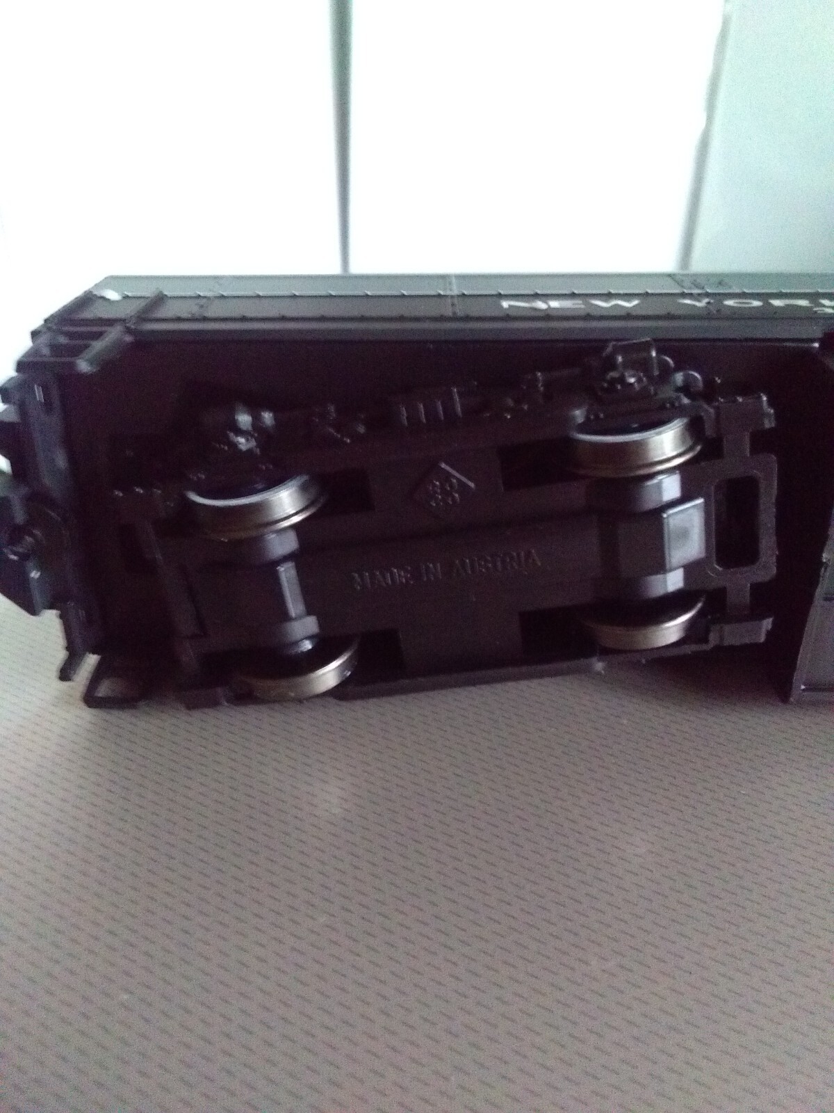 ER MODELS ROCO HO TRAIN POWERED LOCO NYC #3807 SHARK NOSE DIESEL NEW DCC READY !