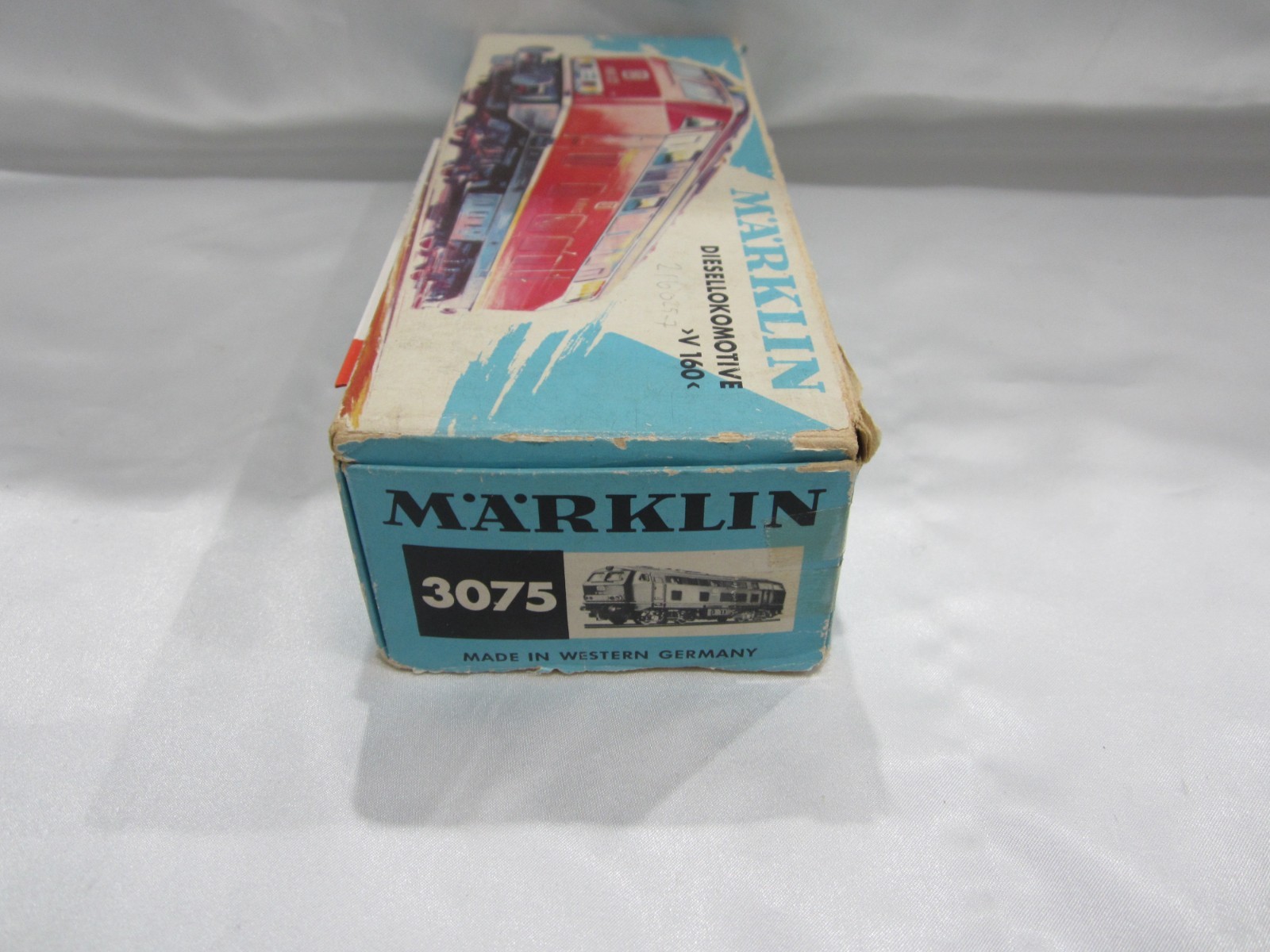 Marklin 3075 HO DB BR 216 Diesel Locomotive, 3 Rail AC, (Analogue) C6