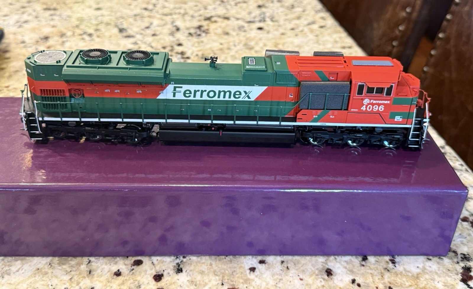 HO Scale Brass Division Point FXE SD70ACe Ferromex Iso Cab #4096 DCC/Sound/NIB