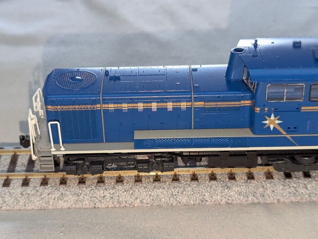 KATO DD51 Diesel Locomotive with DCC Sound [29-826] HO