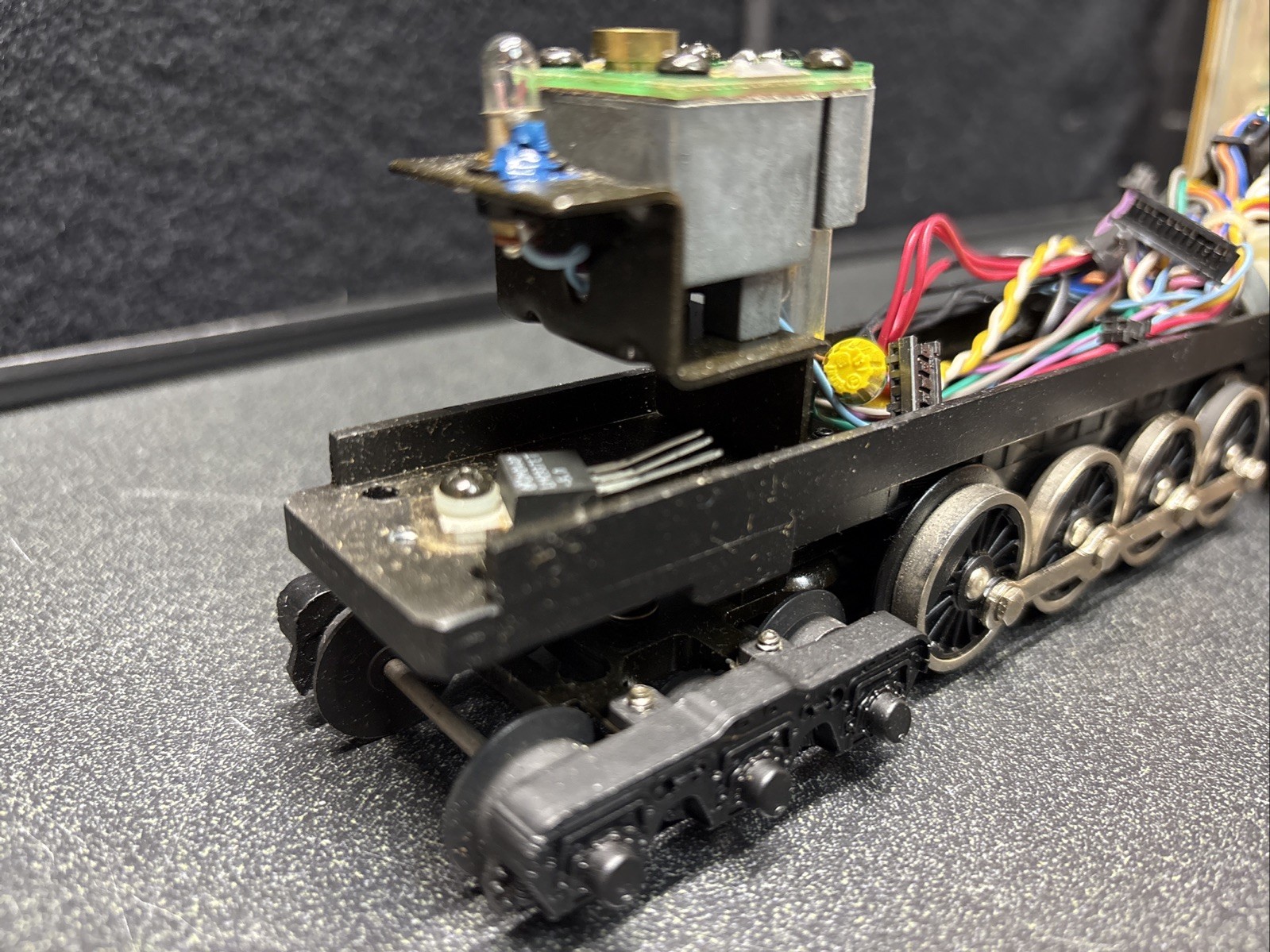 MTH RAILKING PRR STEAM TURBINE 6-8-6 STEAM ENGINE DRIVE CHASSIS FOR PARTS NOS