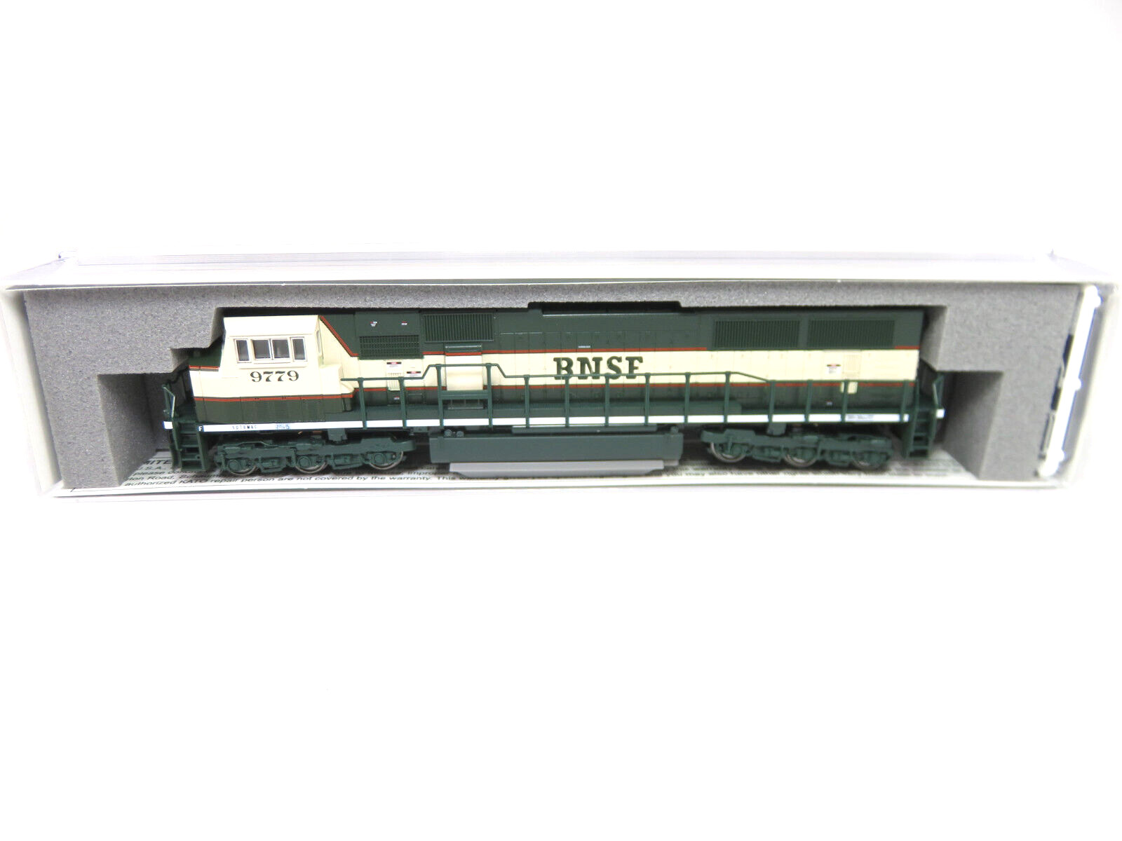 Kato 176-6312 N Scale BNSF EMD SD70MAC Locomotive #9779 Executive Scheme