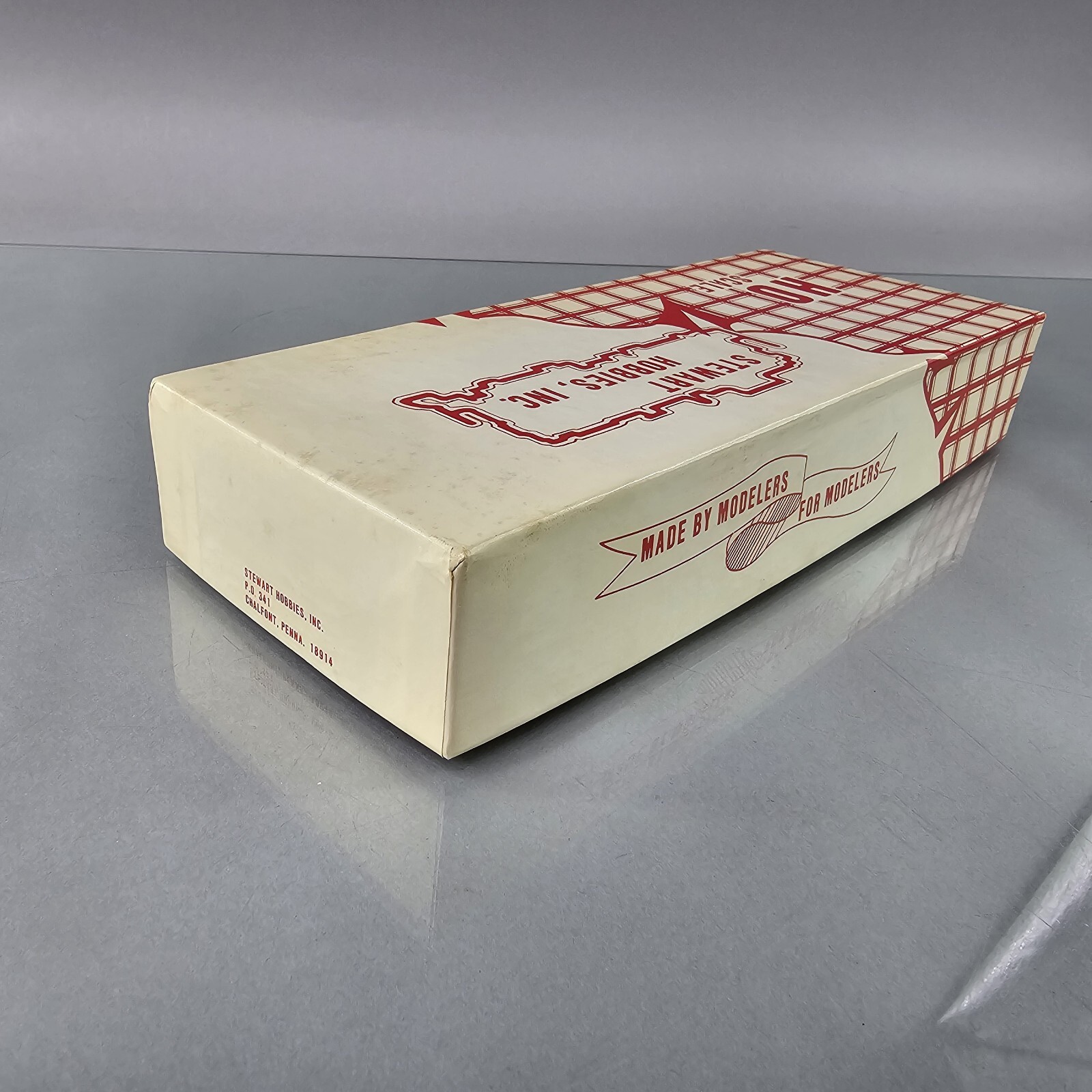 Stewart Hobbies HO GE U25B Powered Diesel Undecorated Train Kit 7000 Phase II