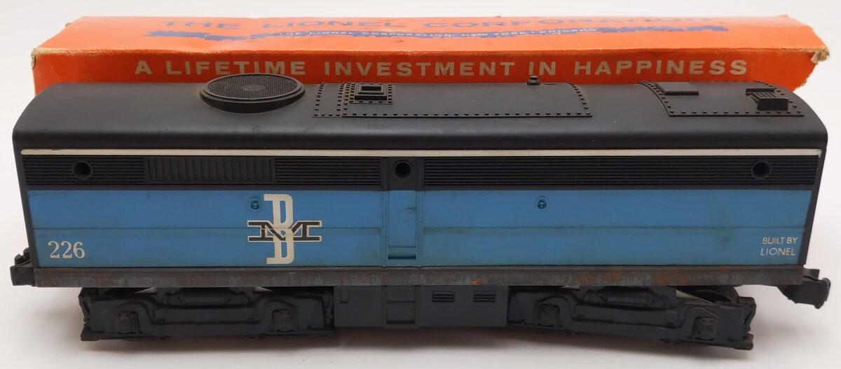 Lionel 226 Vintage O Boston & Maine Alco Non-Powered B Unit Diesel/Box