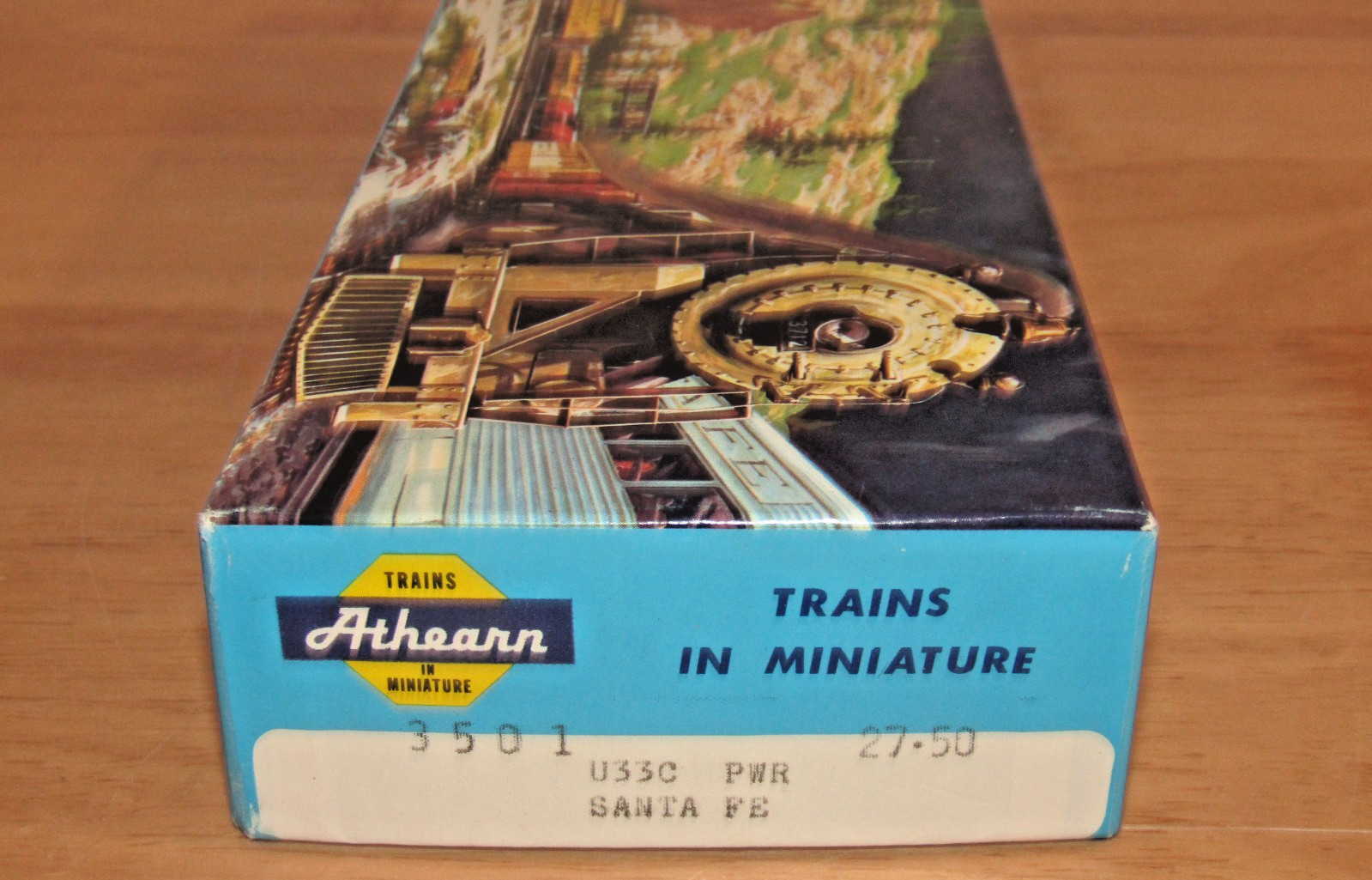 Athearn HO 3501 Santa Fe U33-C Powered Engine Diesel Locomotive 8517 NEW