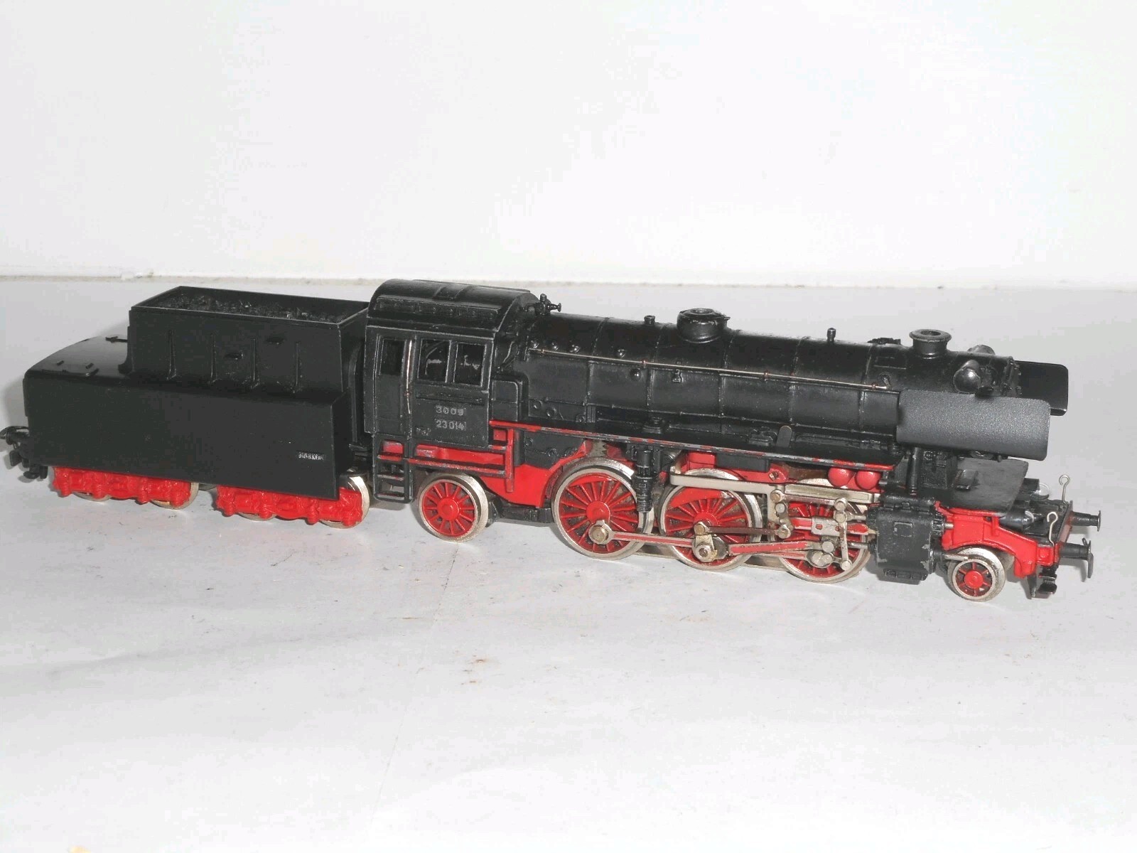 Marklin 3005 Tender Loco. V.7 – 1961. 3 rail AC analogue. Good Cond. Boxed