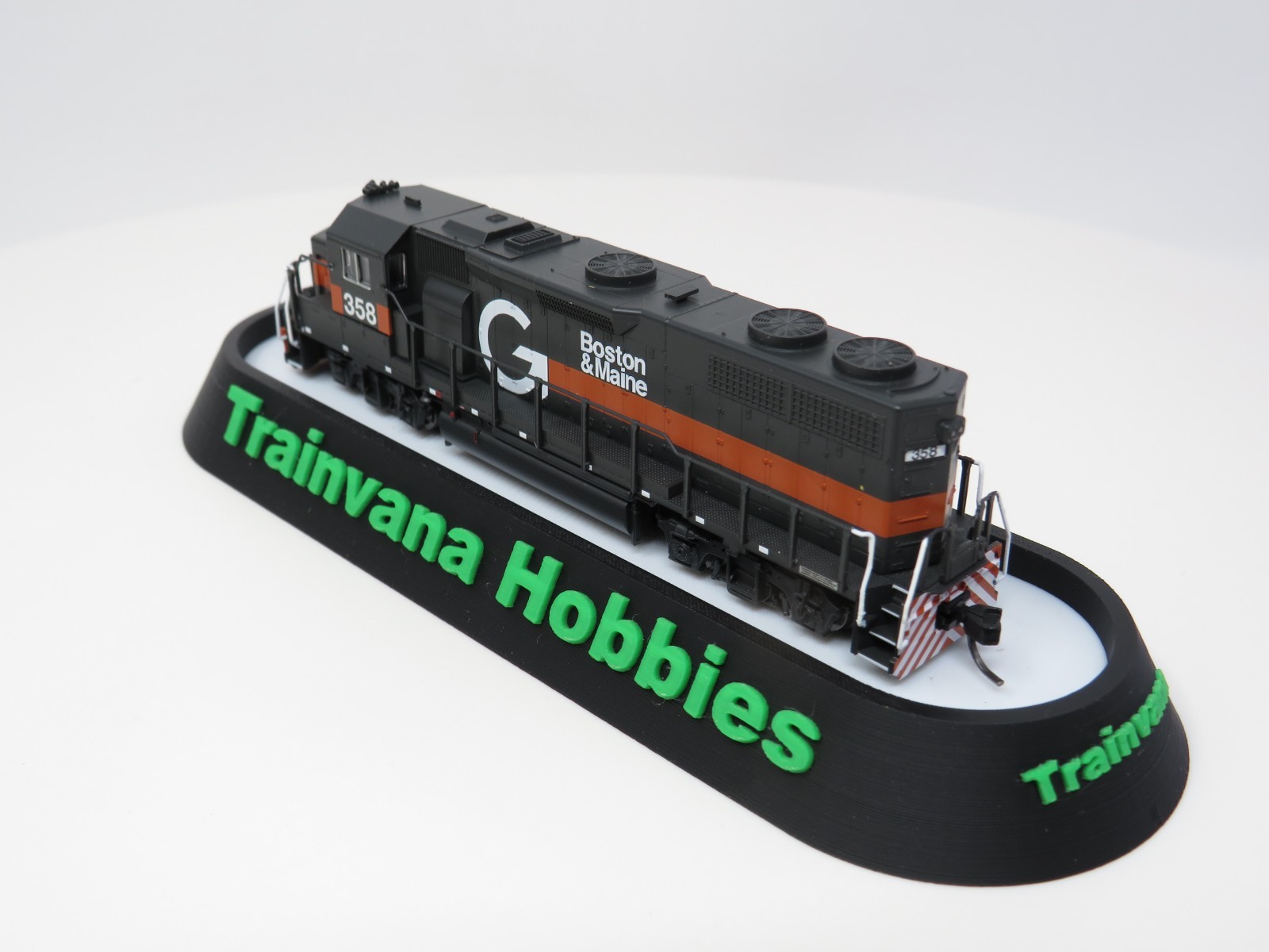 Atlas N 40005919 DCC Sound Guilford B&M EMD GP39-2 Diesel Locomotive ESU