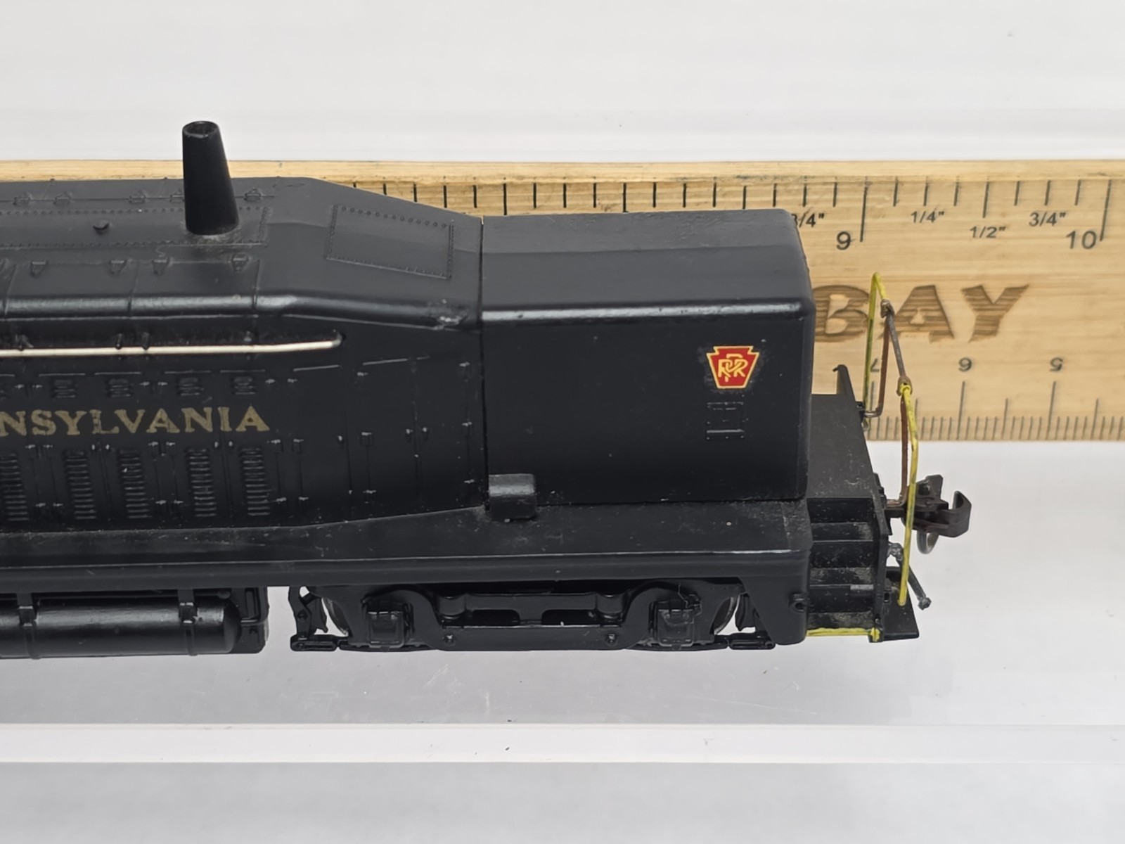 Athearn HO Scale Pennsylvania SW-1500 Calf Diesel Switcher PRR Runs Well
