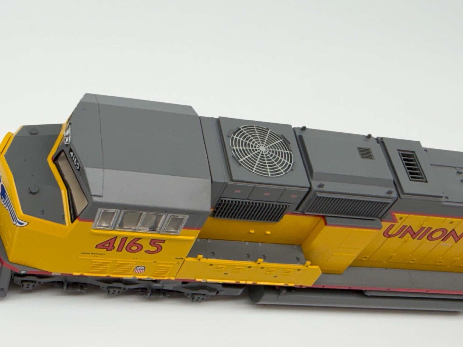 Athearn Genesis HO SD70M Union Pacific #4165 0G6153 MINT Diesel Locomotive