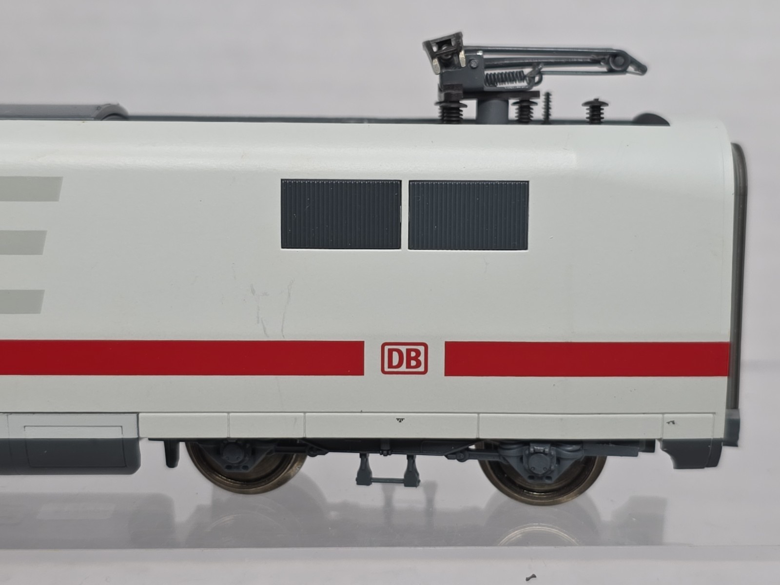 Roco HO Scale 405012-6 Lighted Dummy DB ICE High Speed Bullet Train