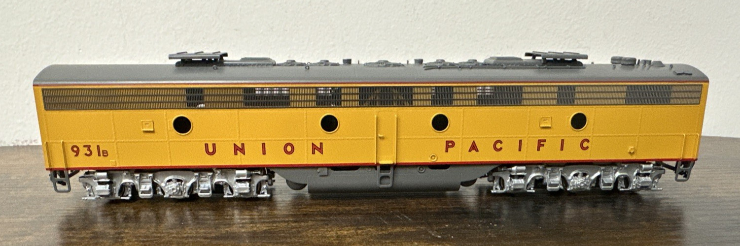 Challenger Imports, Ltd. HO Brass #2467.1x Union Pacific E9B #931B Factory Paint