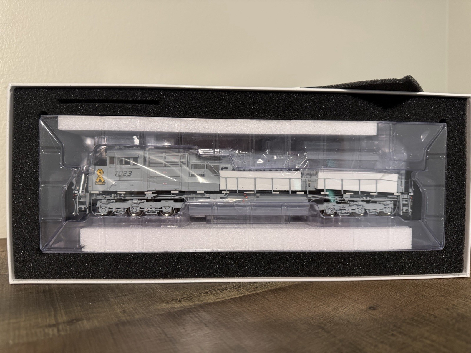 Athearn Genesis Canadian Pacific SD70ACU CP #7023 Special Military DC
