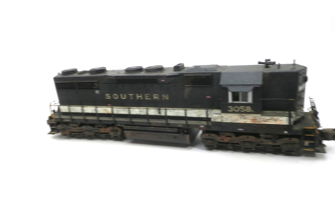 MTH PREMIER SOUTHERN SD-35 DIESEL NON-POWERED 3-RAIL #20-2883-3 Weathered