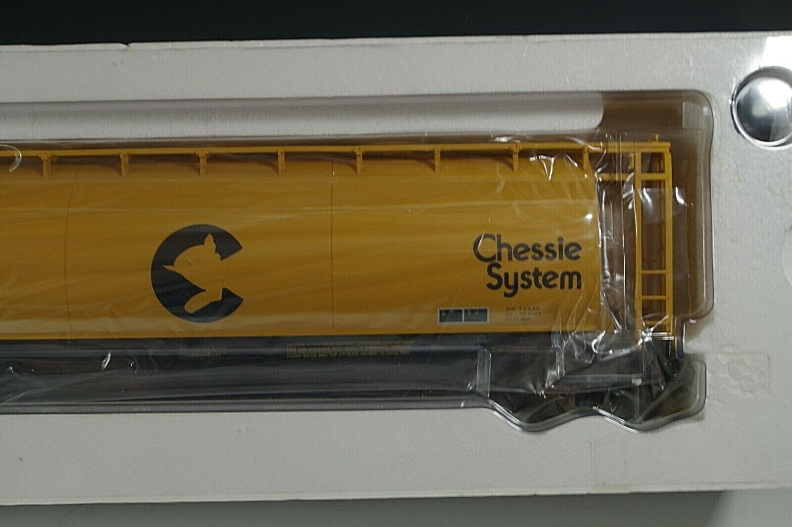 ATLAS ACF 3-BAY CYLINDRICAL HOPPER CHESSIE SYSTEM #6332-1 0 SCALE NIB TRUE 1/4″