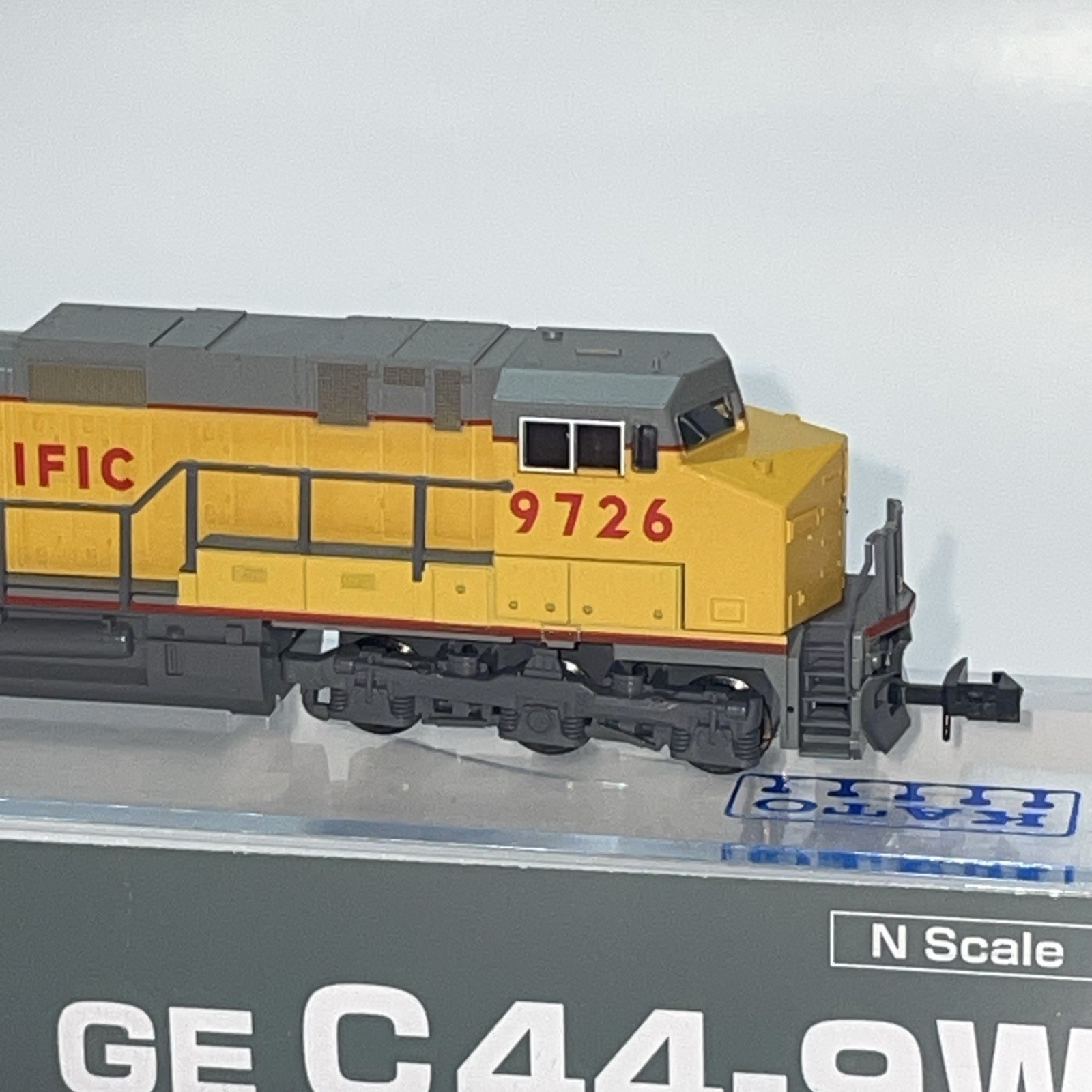 KATO N Scale 176-3305 GE C44-9W Union Pacific Locomotive #9726