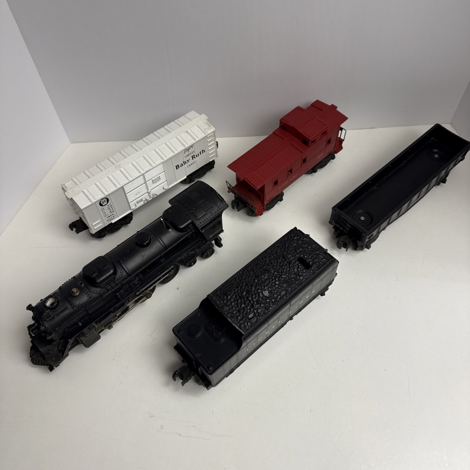 Lionel Vintage Postwar No. 2026 Prairie-type 2-6-4 Locomotive Working W/ Extras