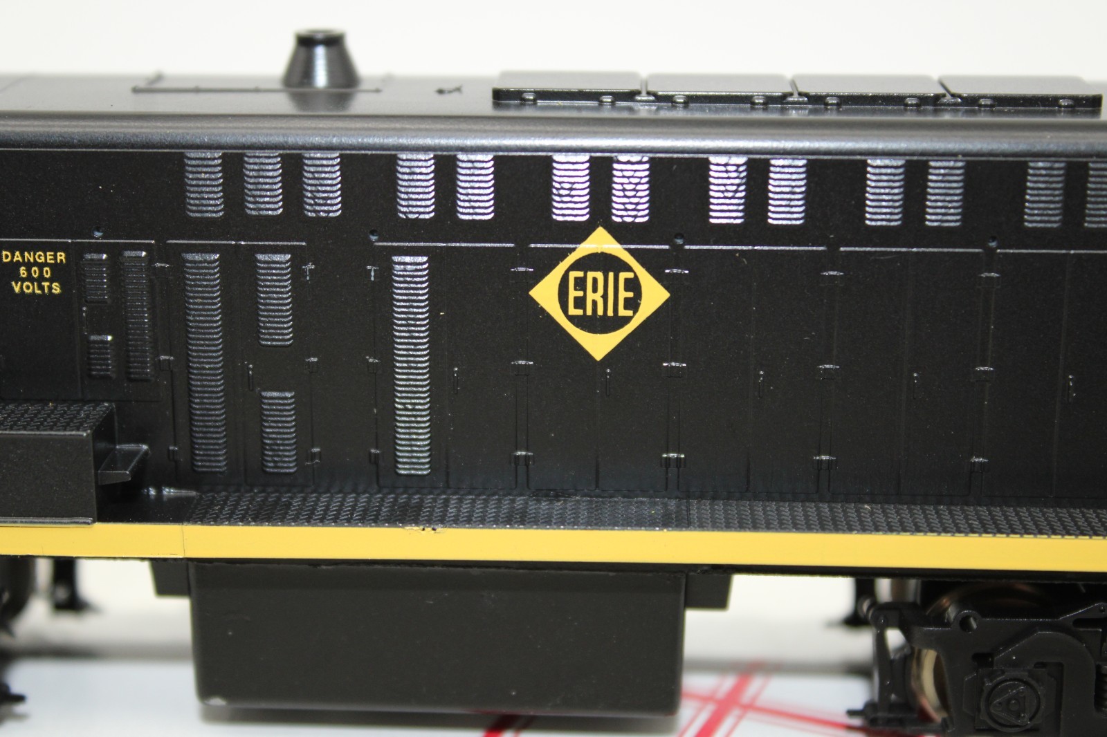 Stewart HO Scale Erie Railroad Baldwin AS16 Diesel Locomotive #1115 DCC LED 4205