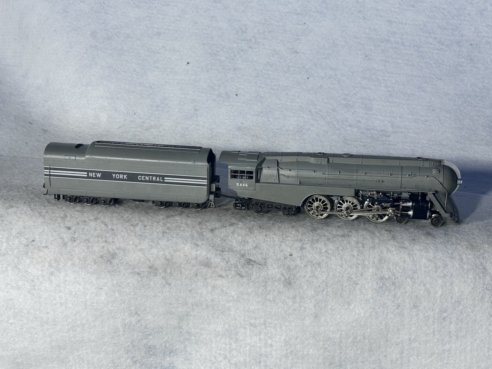 Sleek Rivarossi New York Central RR Streamline 4-6-4 Hudson #5446 HO (Ex Box)