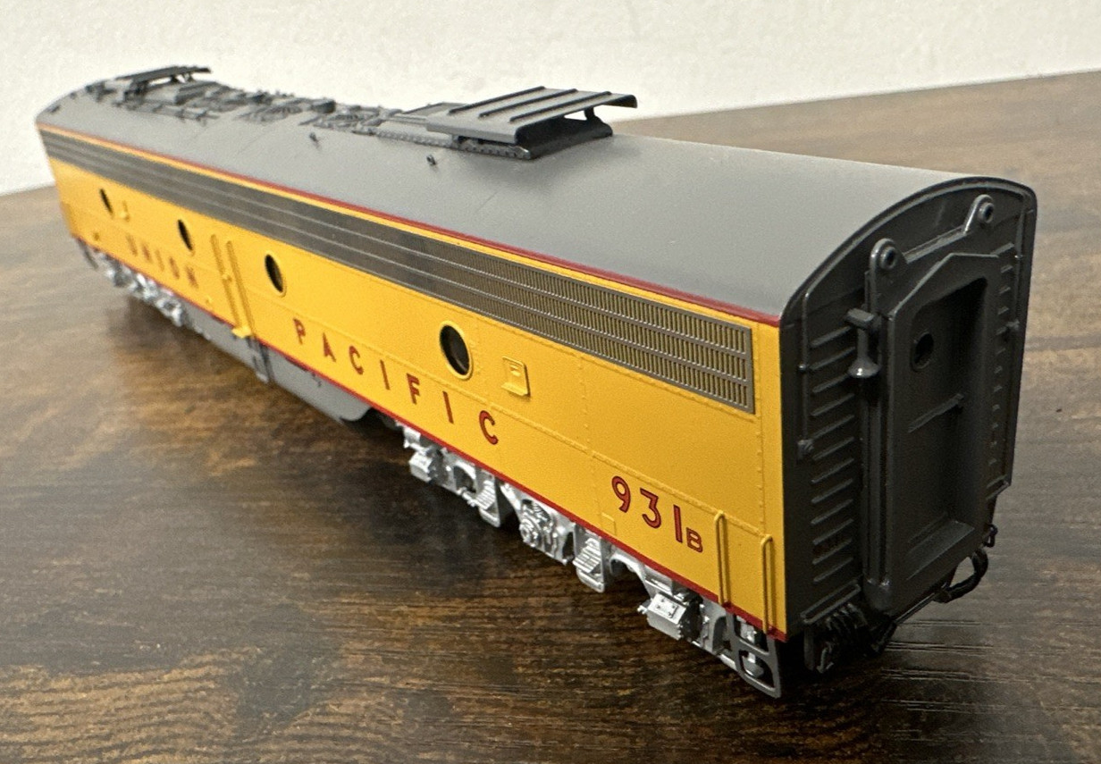 Challenger Imports, Ltd. HO Brass #2467.1x Union Pacific E9B #931B Factory Paint