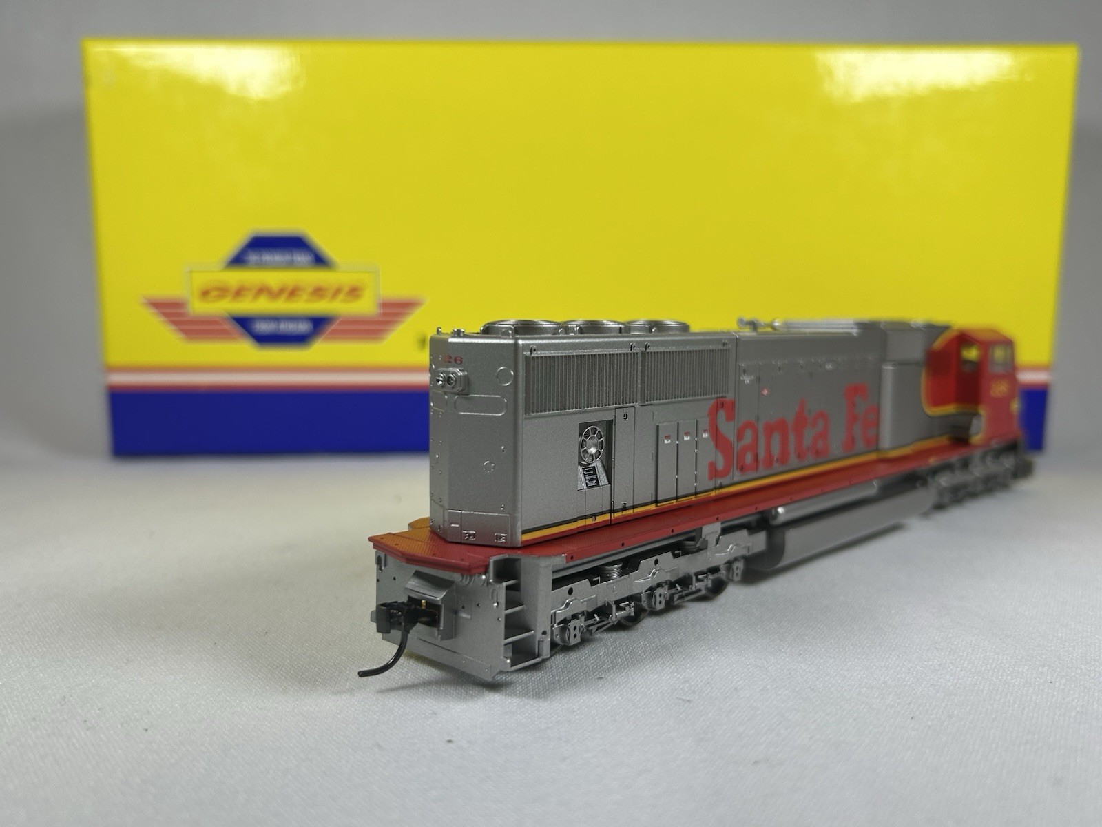 HO Athearn Genesis DCC Sound Santa Fe SD75M #226