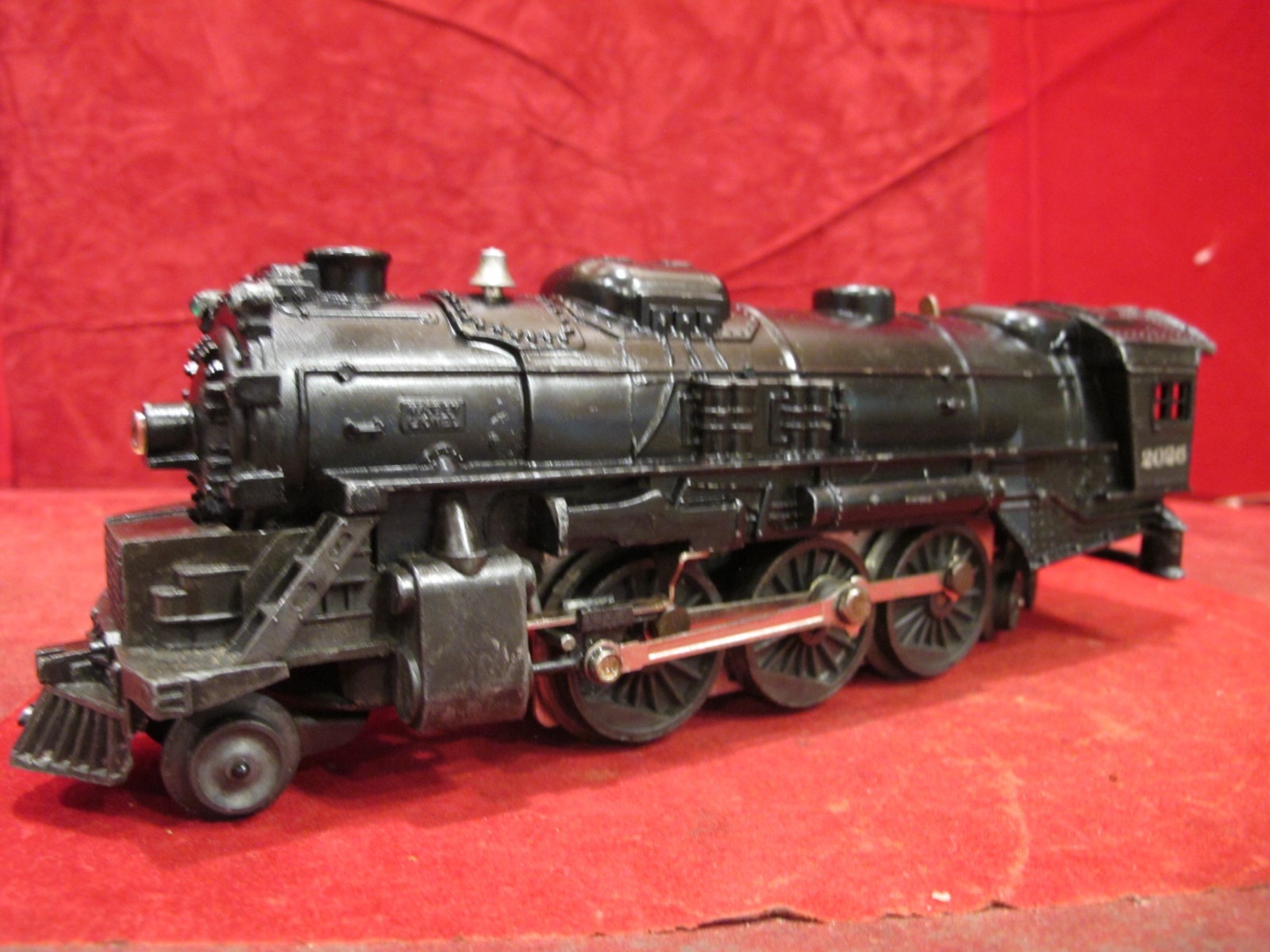 Lionel Vintage Postwar No. 2026 2-6-4 Locomotive~runs smokeS
