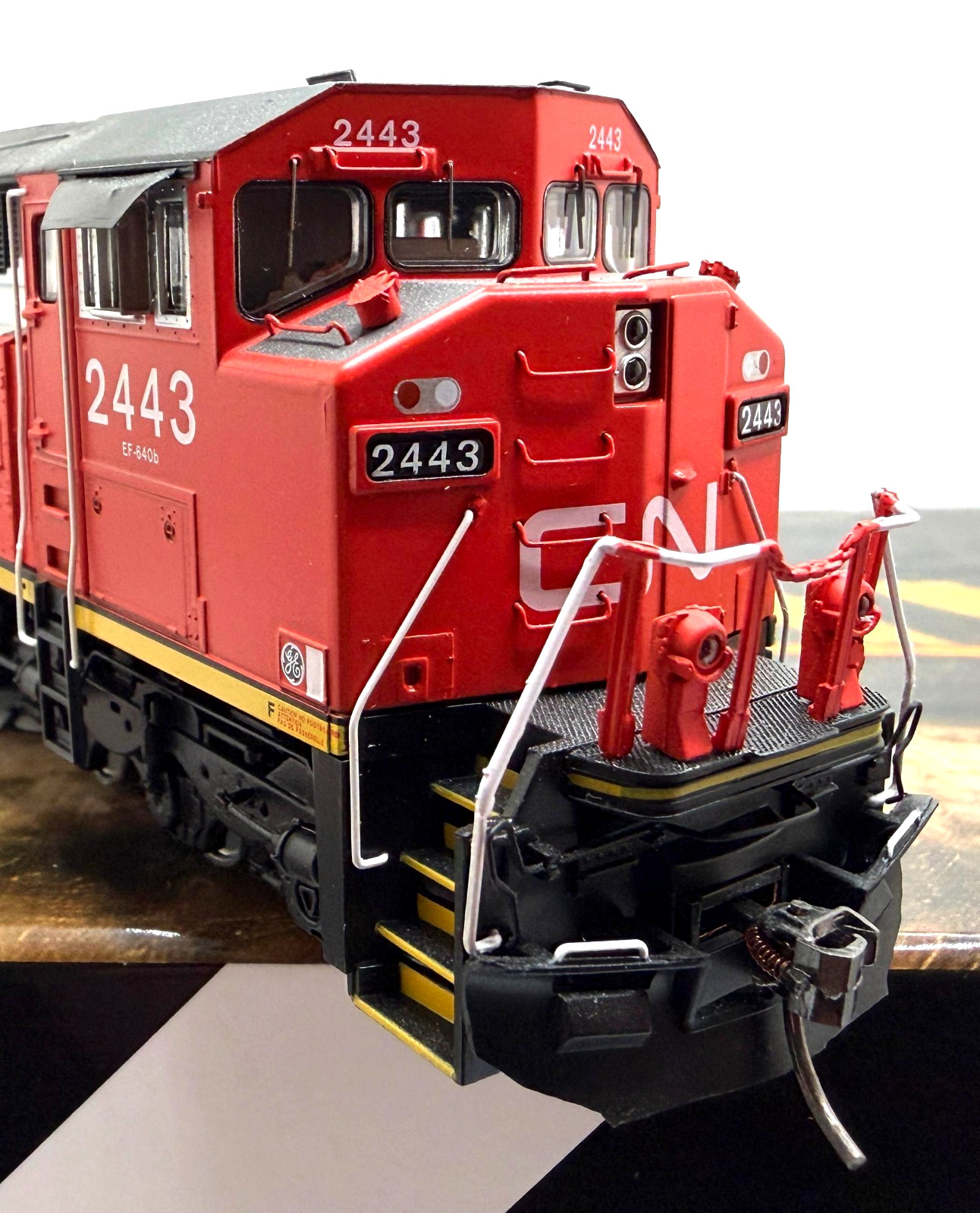 HO RAPIDO 400007 DASH 8-40CM CANADIAN NATIONAL NORTH AMERICA CN 2443 DCC INSTALL