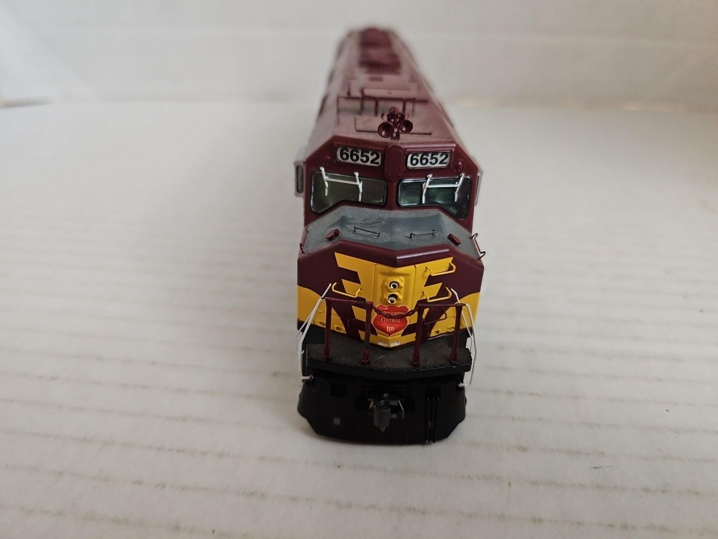 HO Athearn Genesis G67543 Wisconsin Central FP45 Diesel Locomotive #6652 Train