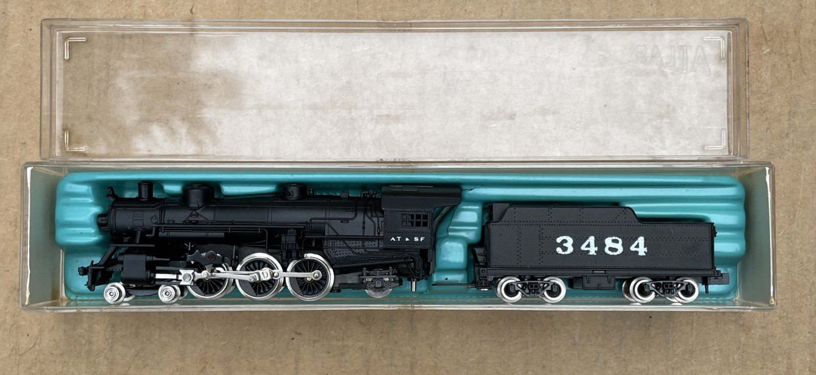 Atlas N Scale. AT & SF #3484