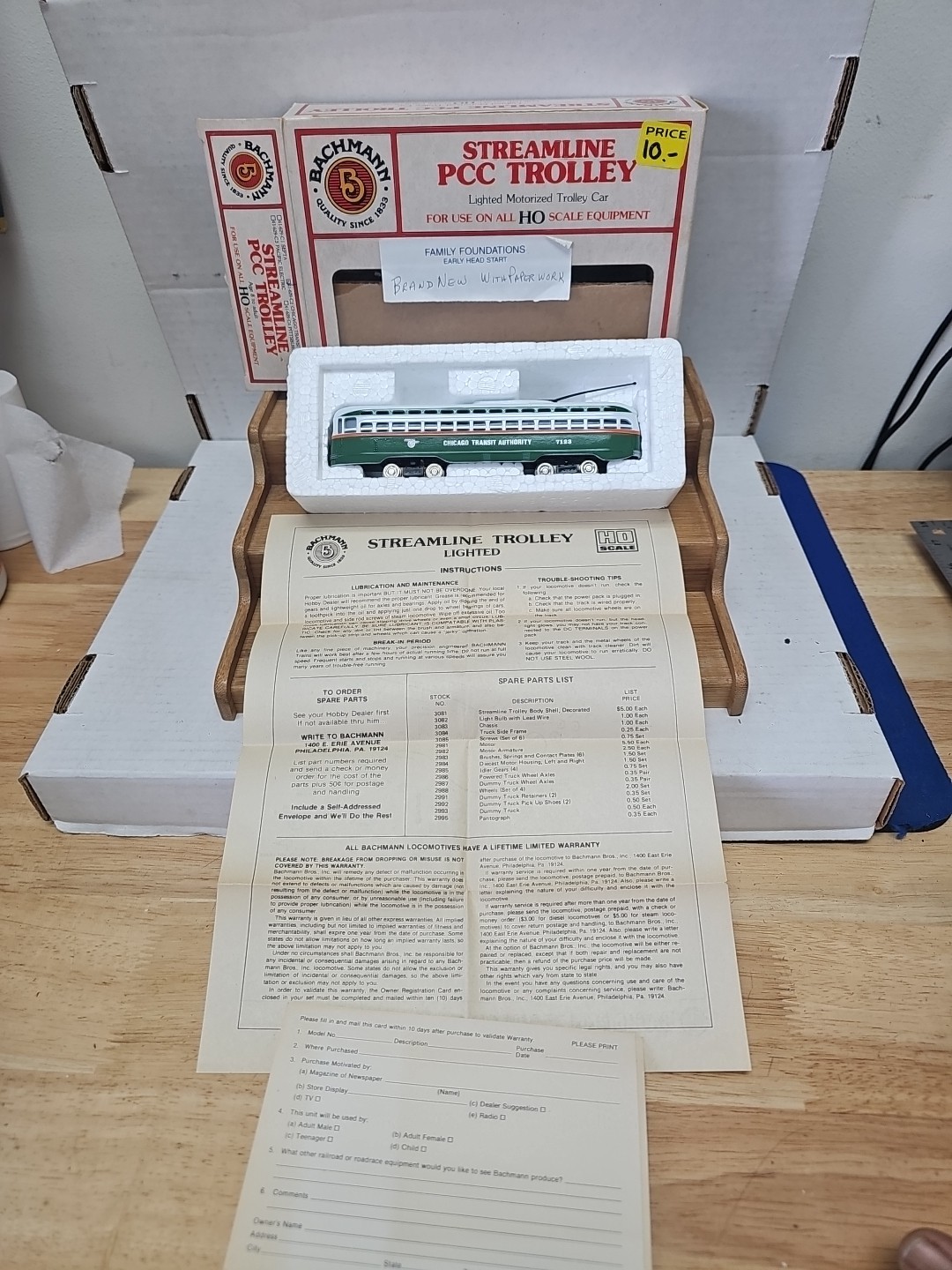Bachmann Chicago Transit Authority CTA Streamline PCC Trolley Ho Scale Train