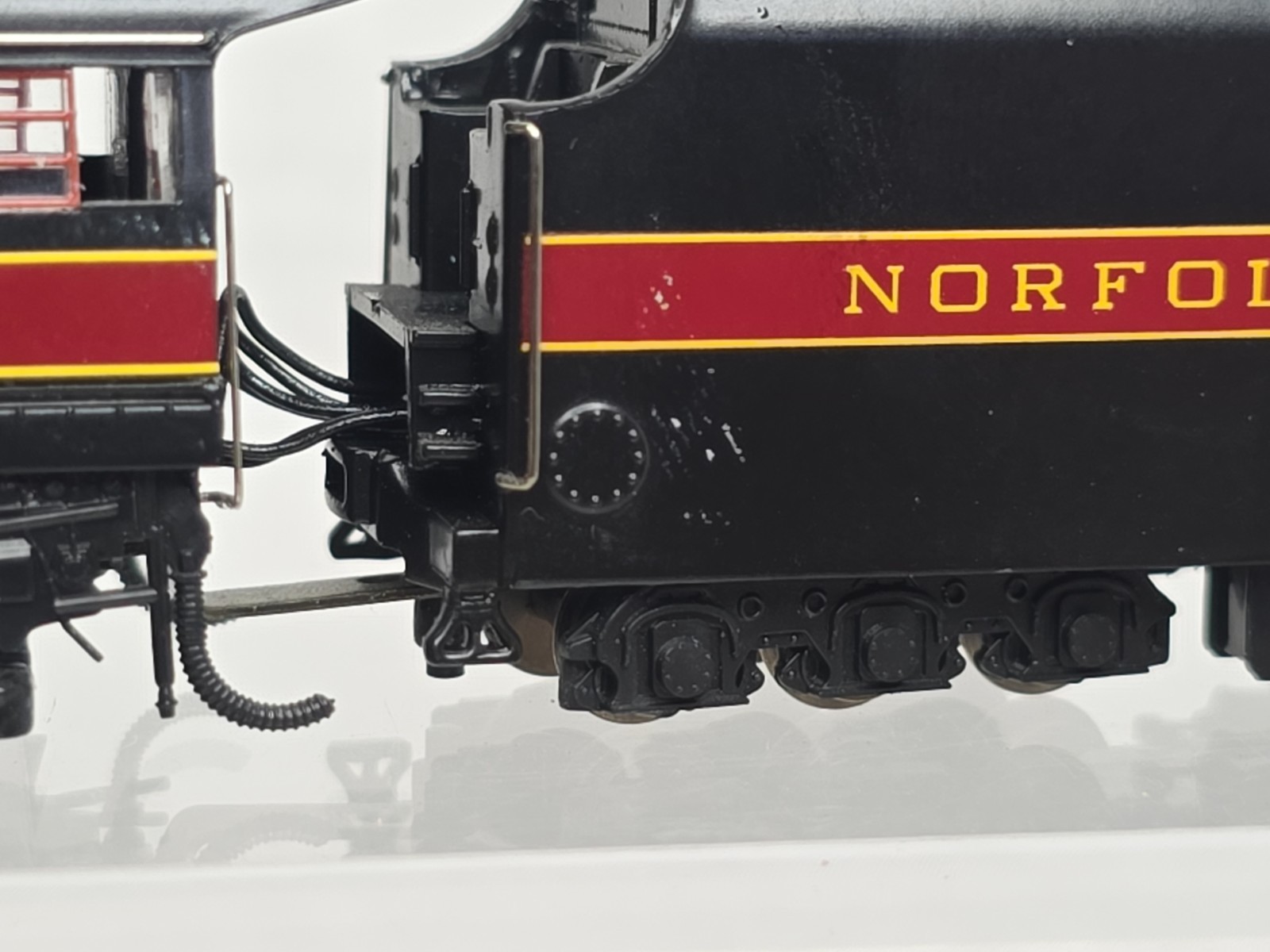 Spectrum N Scale 82153 Norfolk & Western 611 J Class 4-8-4 Steam Loco Ex/box