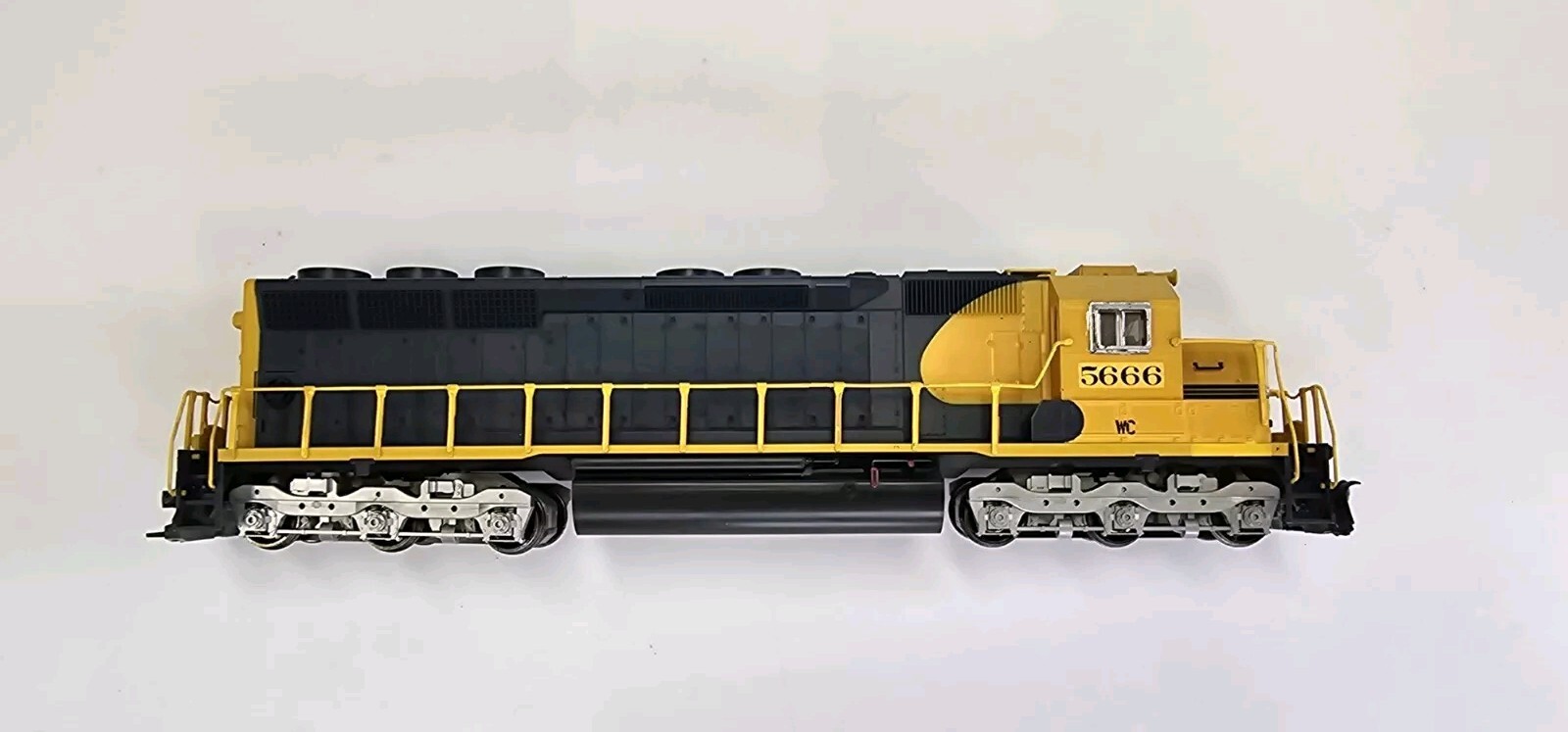 KATO – HO Scale – EMD SD45 Wisconsin Central Markings EX Santa Fe