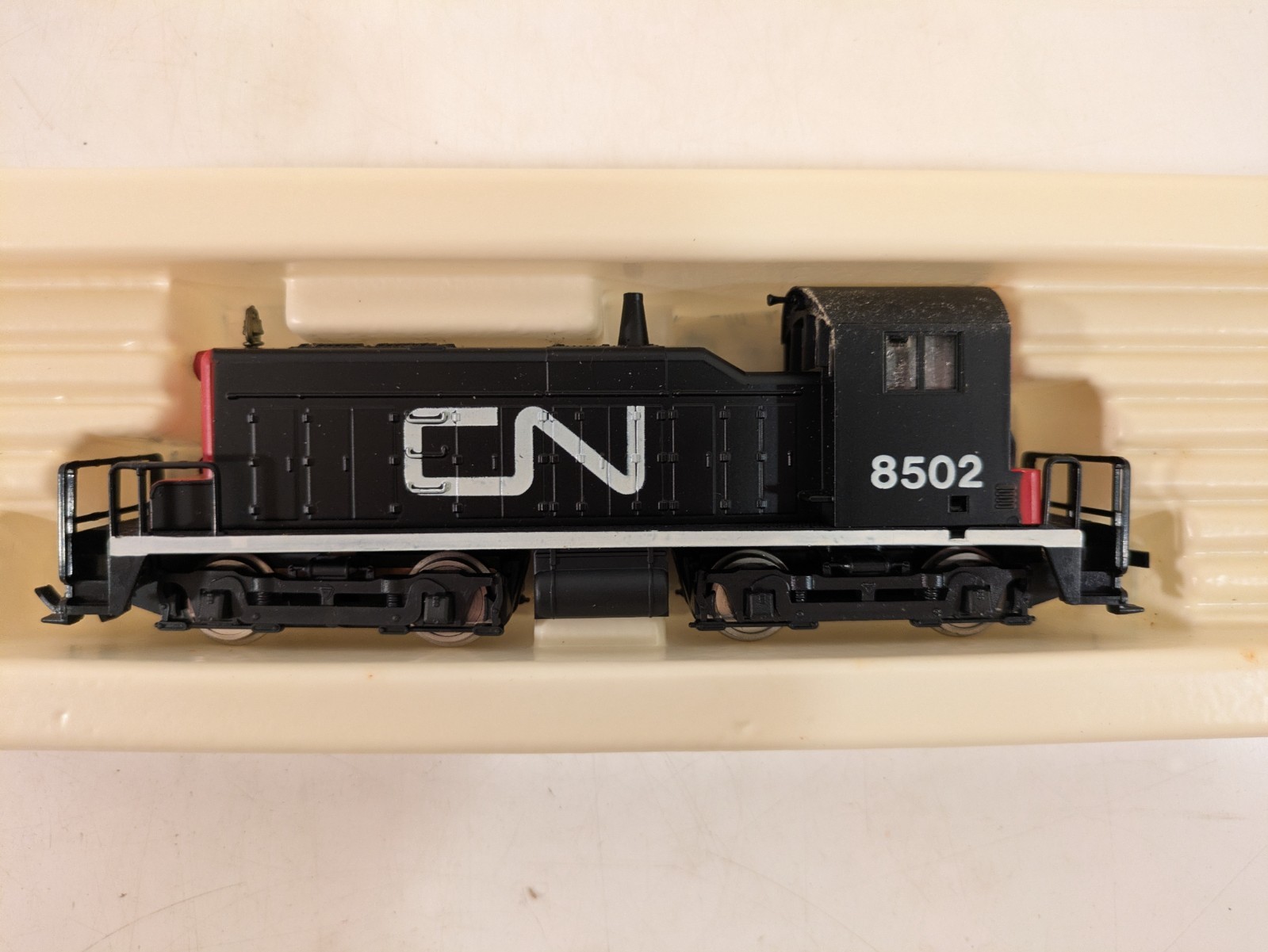 HO EMD SW-1 Canadian National DC NIB NOS # 6822