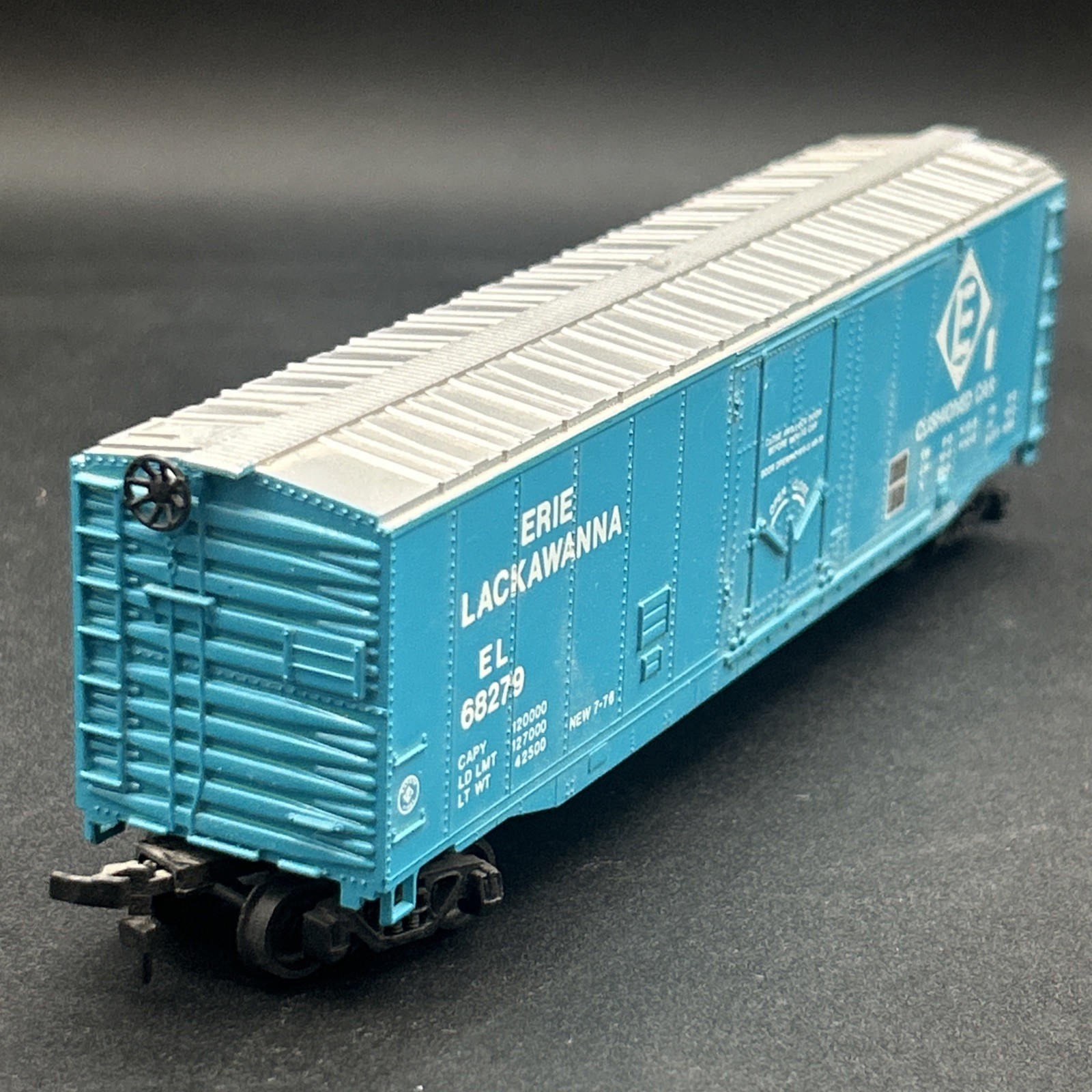 BACHMANN HO Model Train Railroad Rail Freight Box Car ERIE LACKAWANNA EL 68279