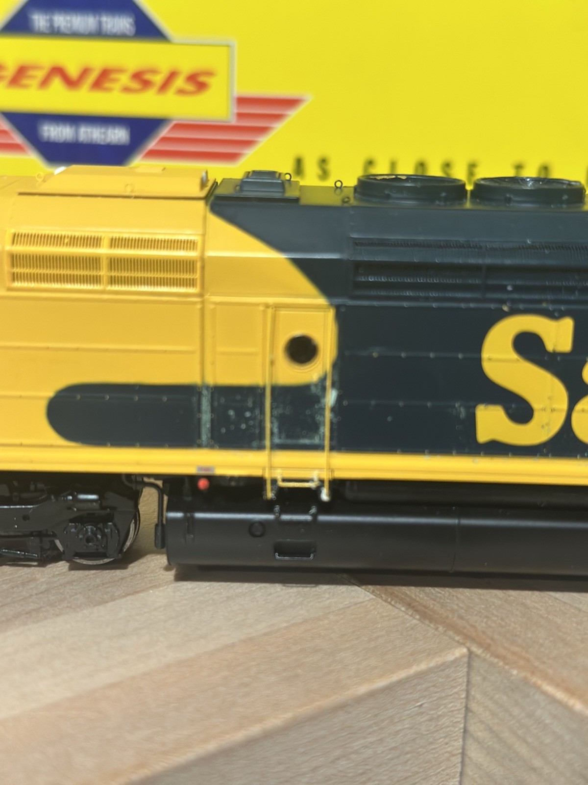 Athearn Genesis HO FP45 Santa Fe #5942 DCC&Sound Diesel Loco Used heavily