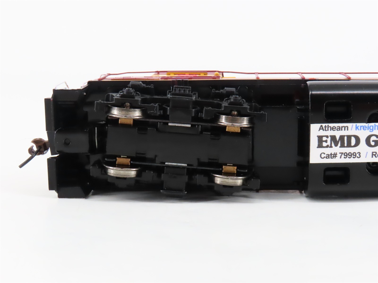 HO Scale Athearn 79993 WC Wisconsin Central EMD GP38-2 Diesel Locomotive #2006