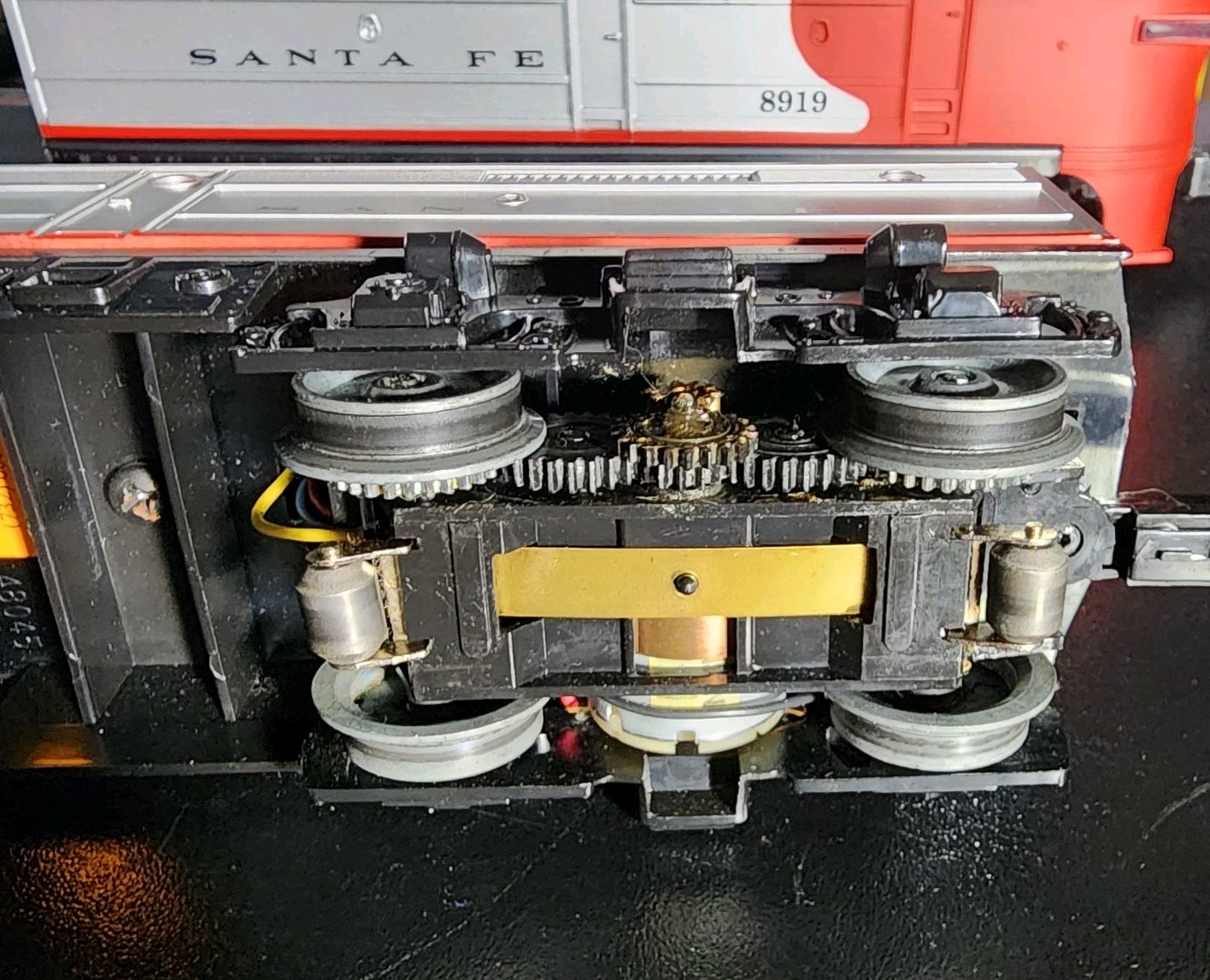Lionel Train Santa Fe 8193 & 8919 O Gauge Engine & Dummy. Our XS70
