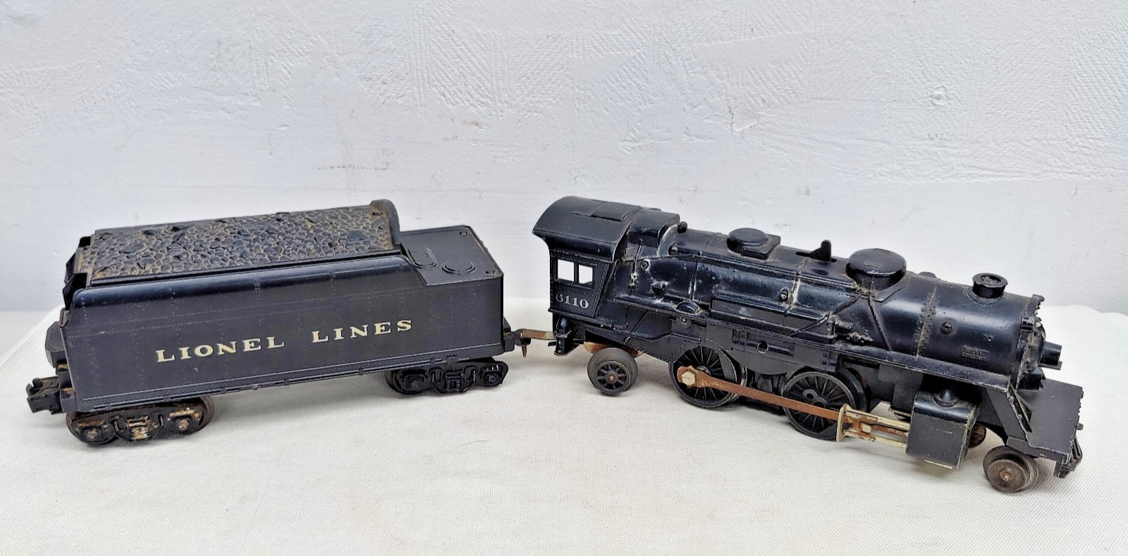 VTG Lionel 6110 Steam Locomotive & Tender Post War O Gauge Toy Train Untested