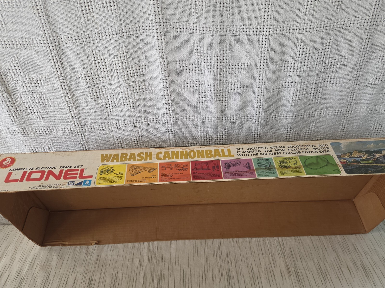 Vintage 0-27 Gauge Lionel Wabash Cannonball Electric Train Set #6–1081 W/Box