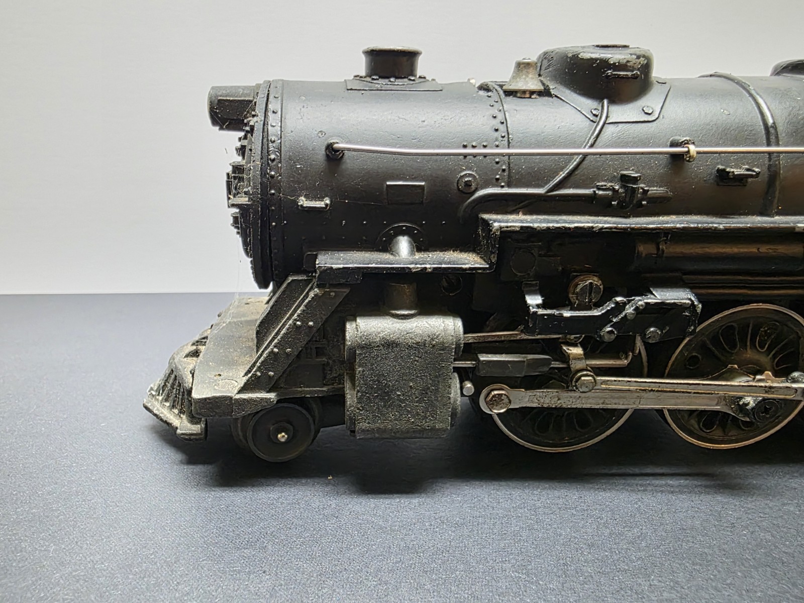 LIONEL STEAM LOCOMOTIVE #675 ENGINE 2-6-2 O SCALE POSTWAR