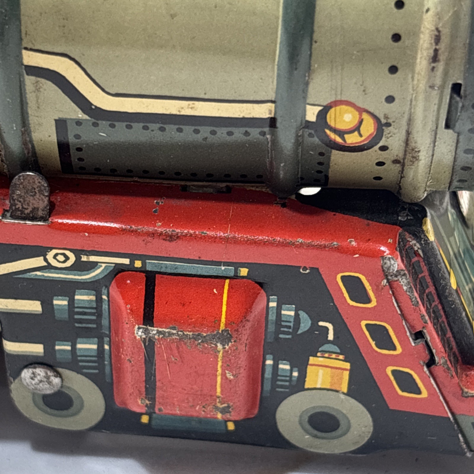 Unique Art/Lines #742 Clockwork Locomotive Set