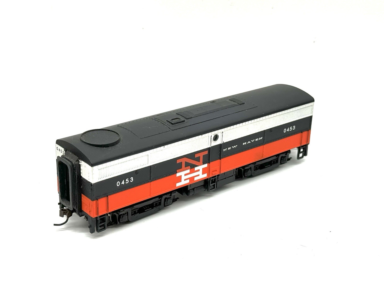Walthers New Haven Railway NH B Unit Locomotive HO Scale #0453