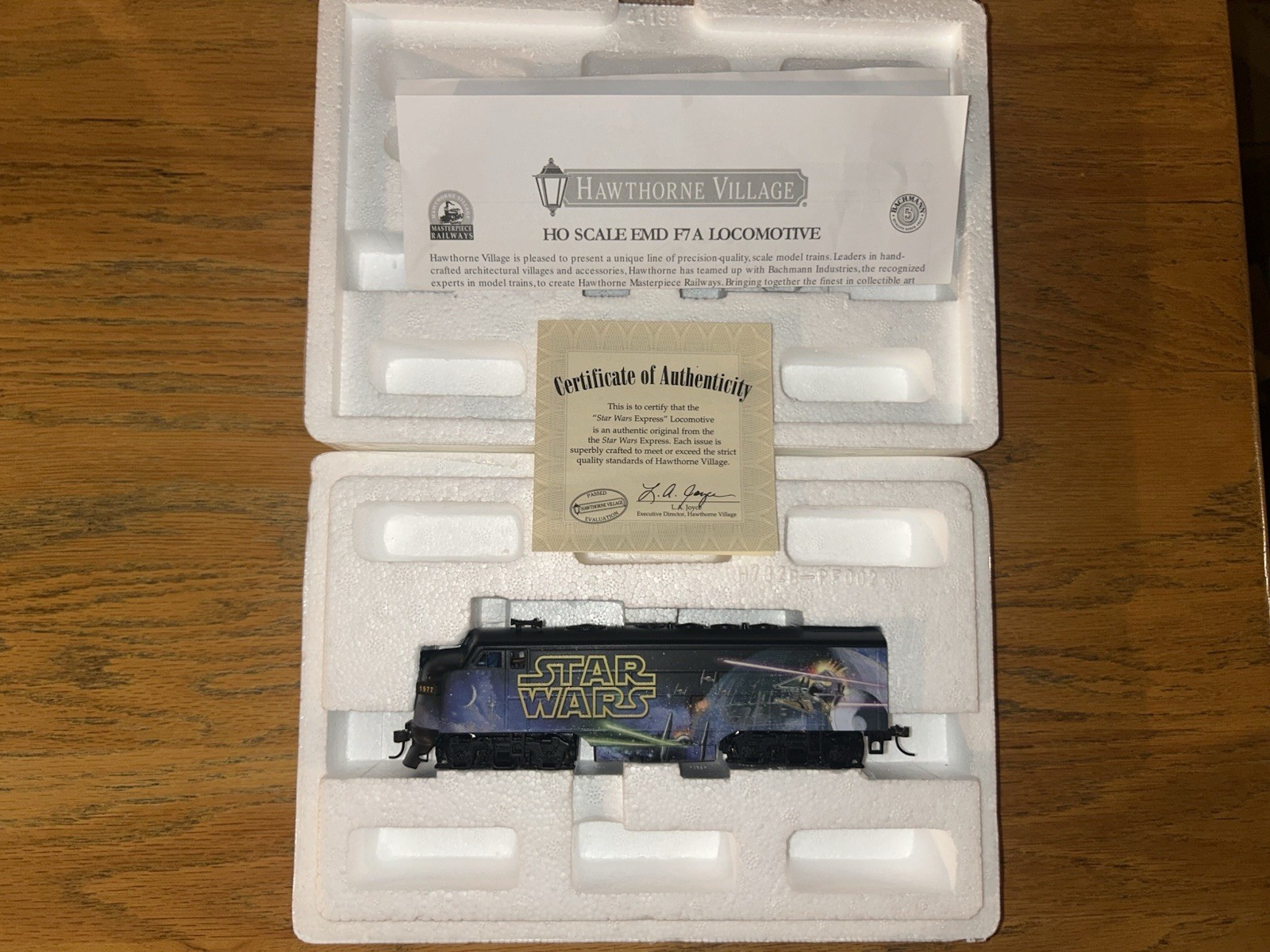 Hawthorne Village Star Wars Express HO EMD F7A Locomotive w/ Original Paperwork