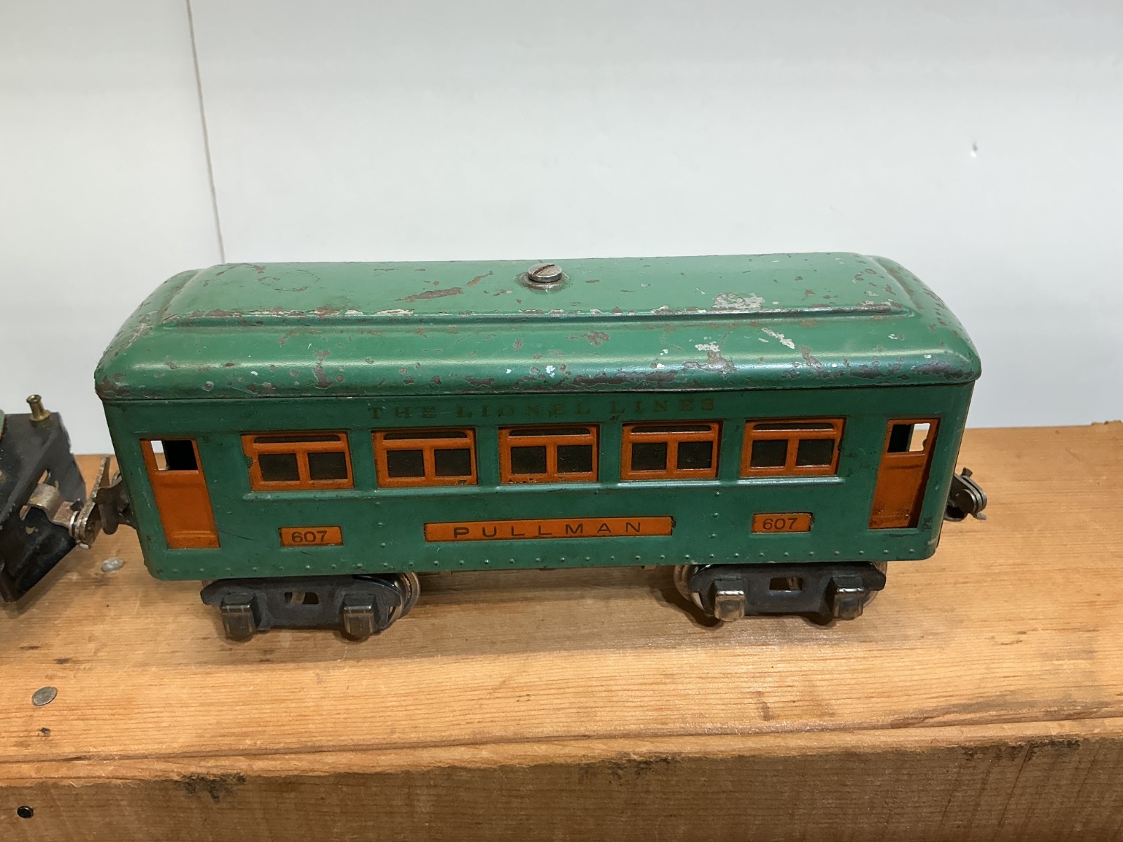 Lionel Pre-war O-GAUGE SET 253 Electric Engine With 607/607/608 Passenger Cars