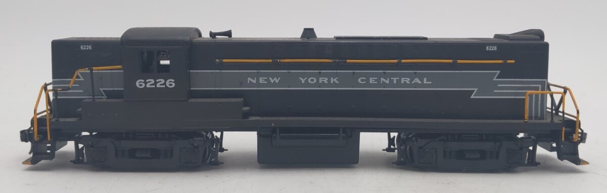 Stewart 4503 HO New York Central RS-12 Powered Diesel Locomotive