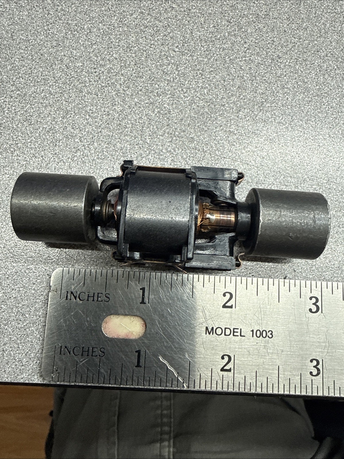 Trainmaster Locomotive Working Motor, Dual Flywheel Cast Metal Ho Scale