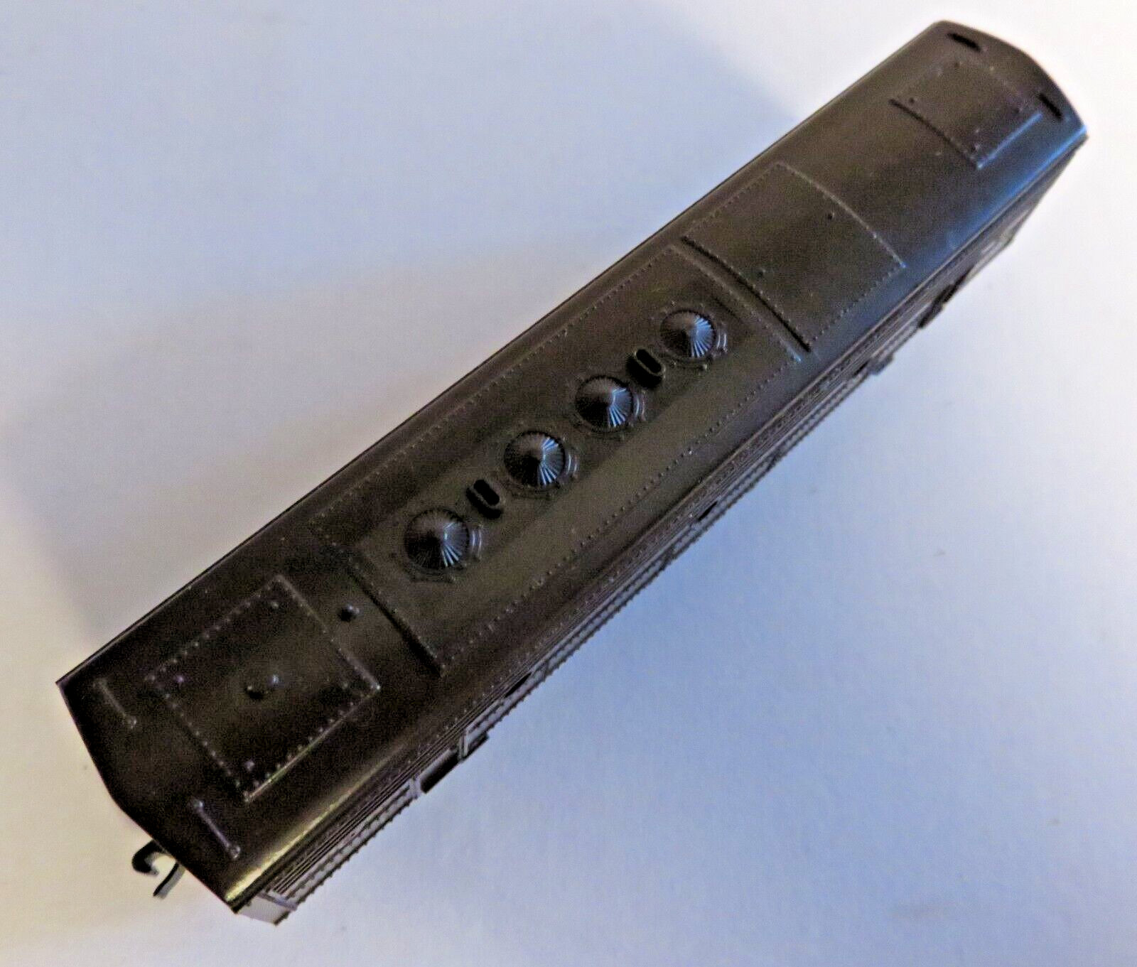 N Scale Minitrix Undecorated F7B New Old Stock Unpowered Knuckle Couplers