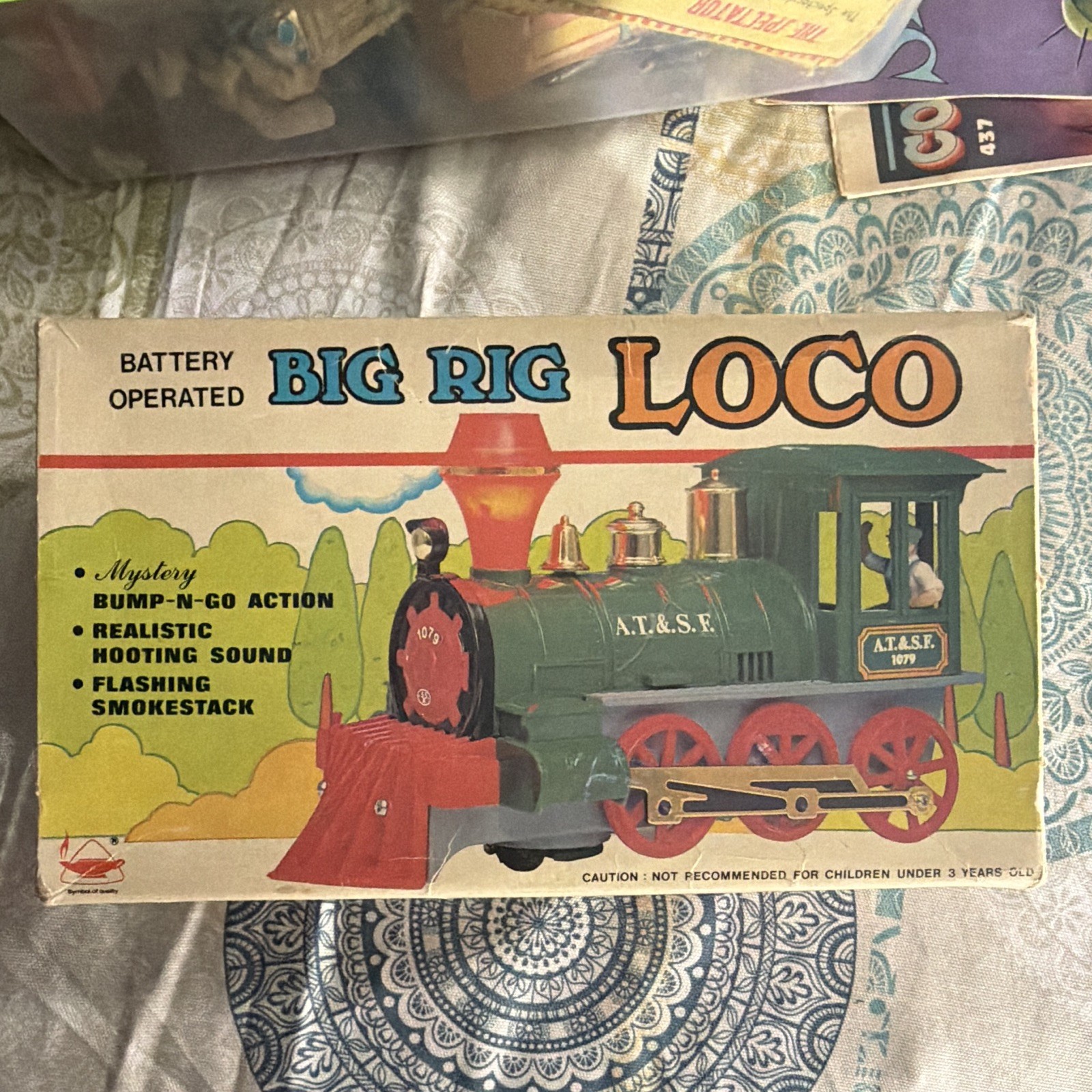 Big Rig LOCO A.T.&S.F. Battery Operated Locomotive w/ Sound, Flashing Stack