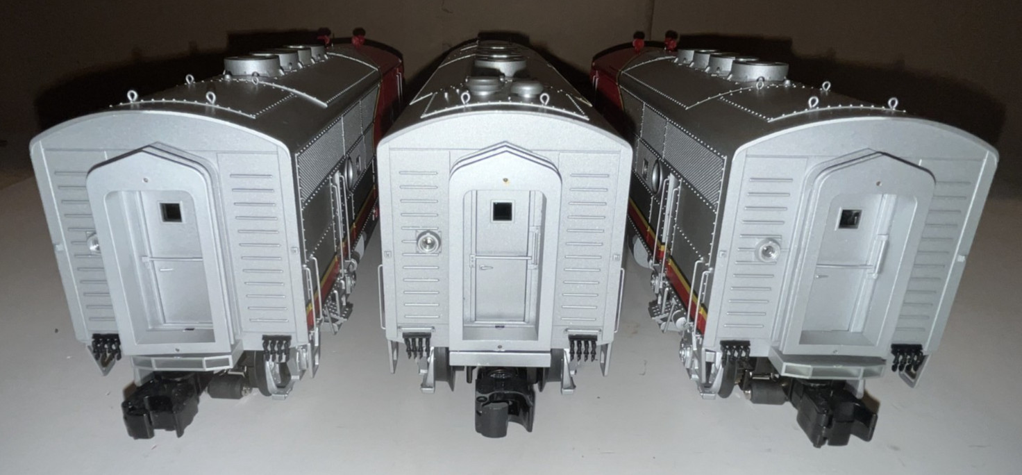 Lionel Modern 14588 Santa Fe F3 ABA with Railsounds, all boxes. Lightly run.